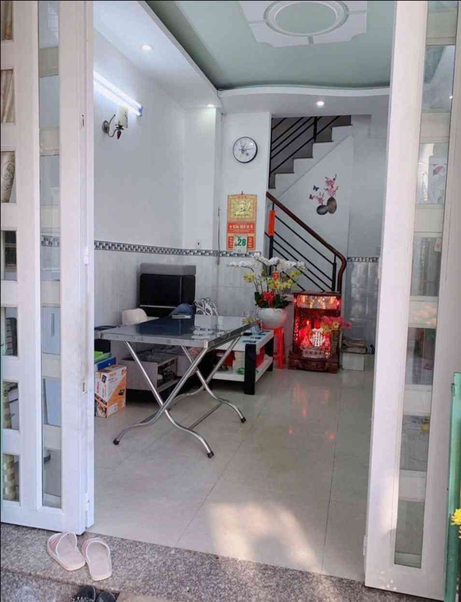 Nhà 3 tầng vuông vức hẻm xe tải, pháp lý chuẩn tại Quận X
