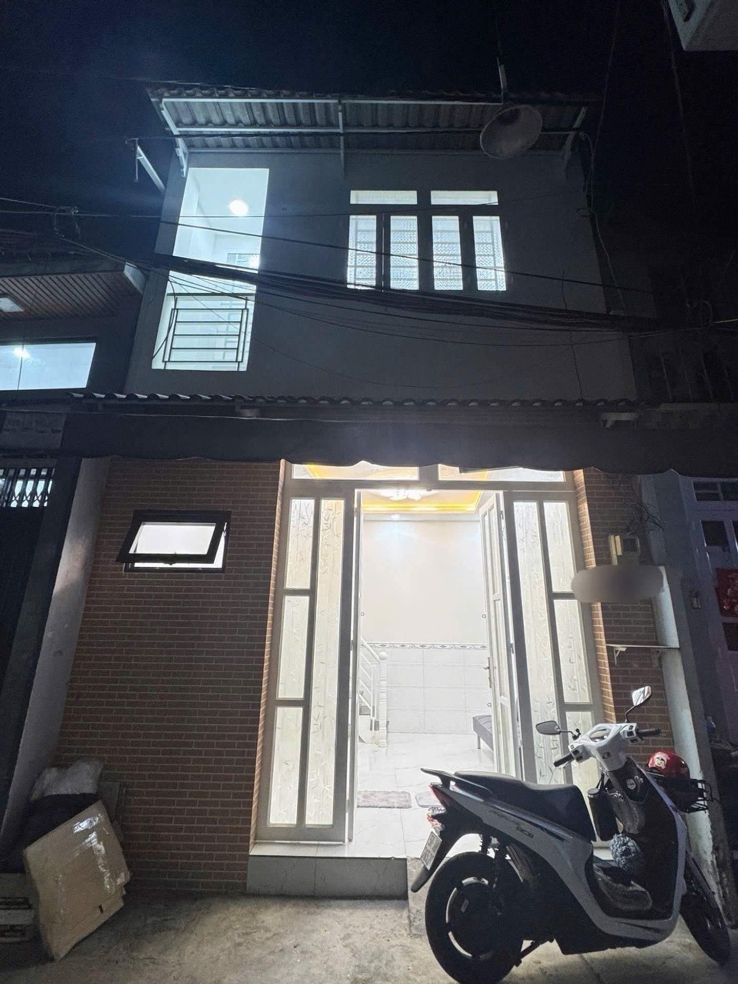 Nhà 2 tầng 19m2 tại Bình Tân, giá 2.4 tỷ