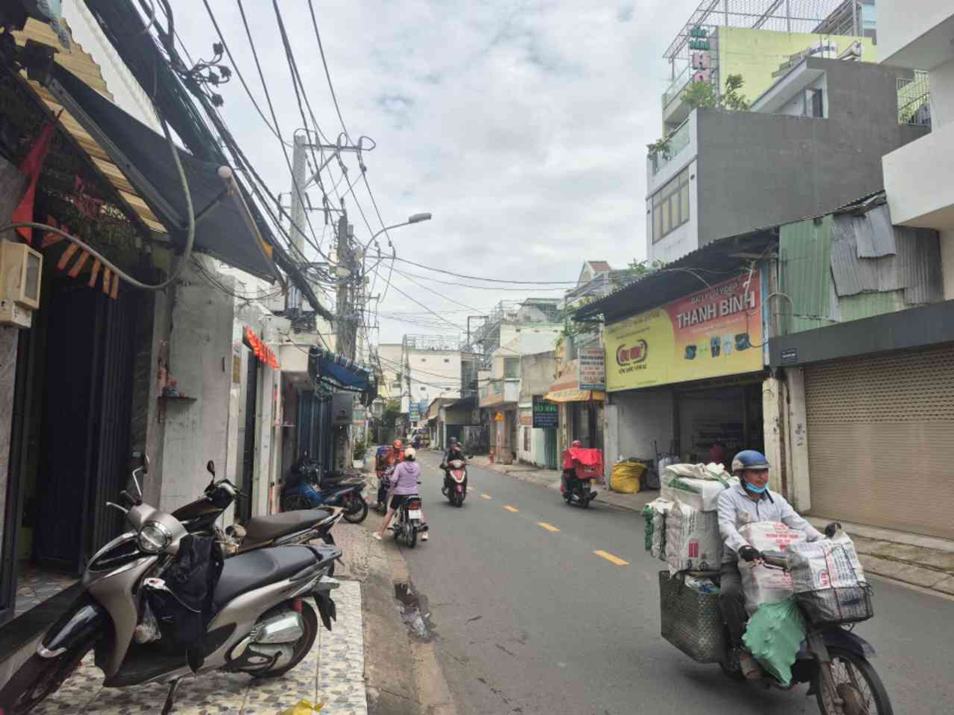 Cơ hội vàng sở hữu nhà mặt phố kinh doanh sầm uất Quận Tân Phú giá tốt