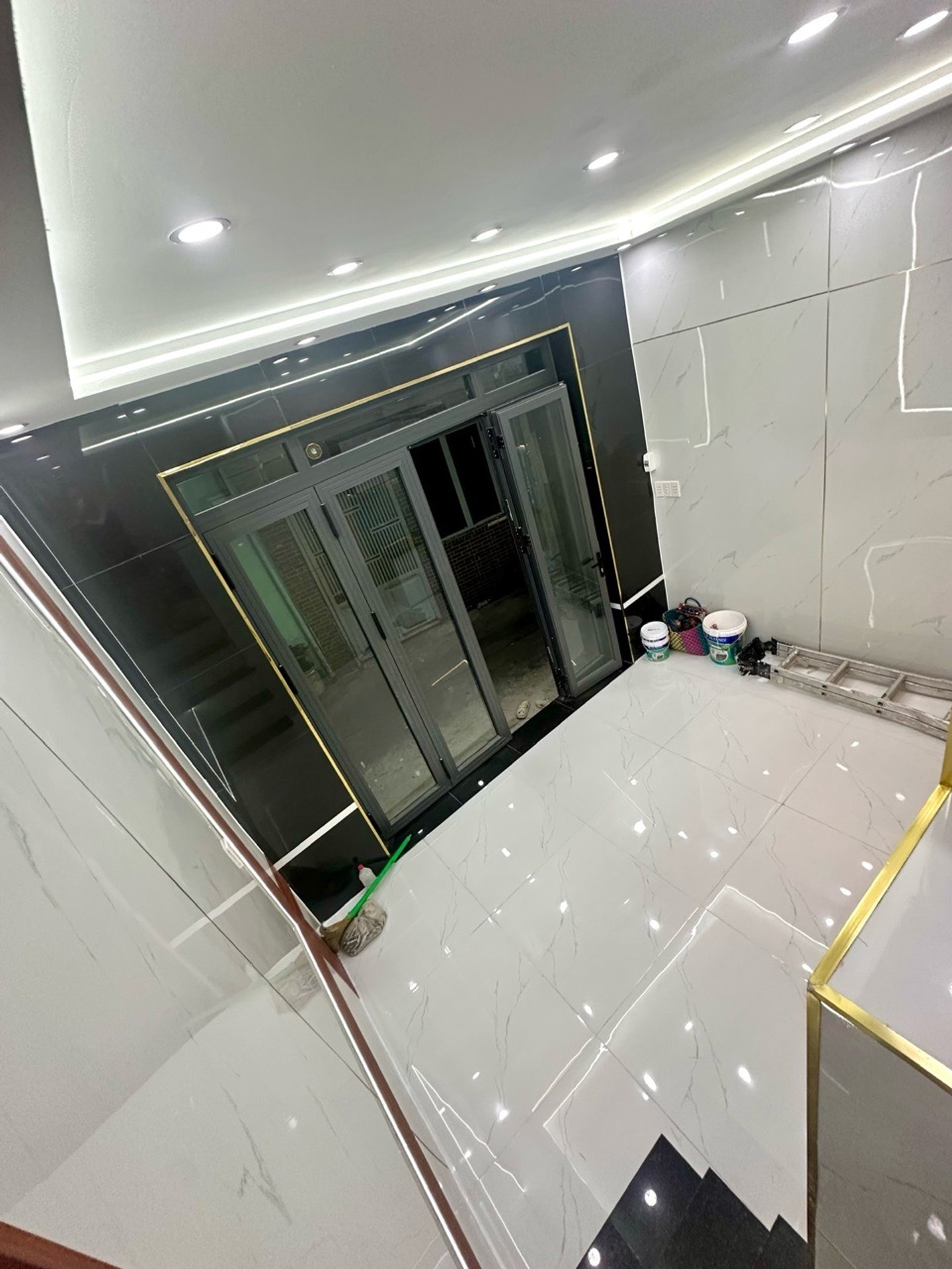 Bán nhà 2 tầng 17m2 hẻm xe hơi Phú Thọ Hoà Tân Phú giá 2.5 tỷ