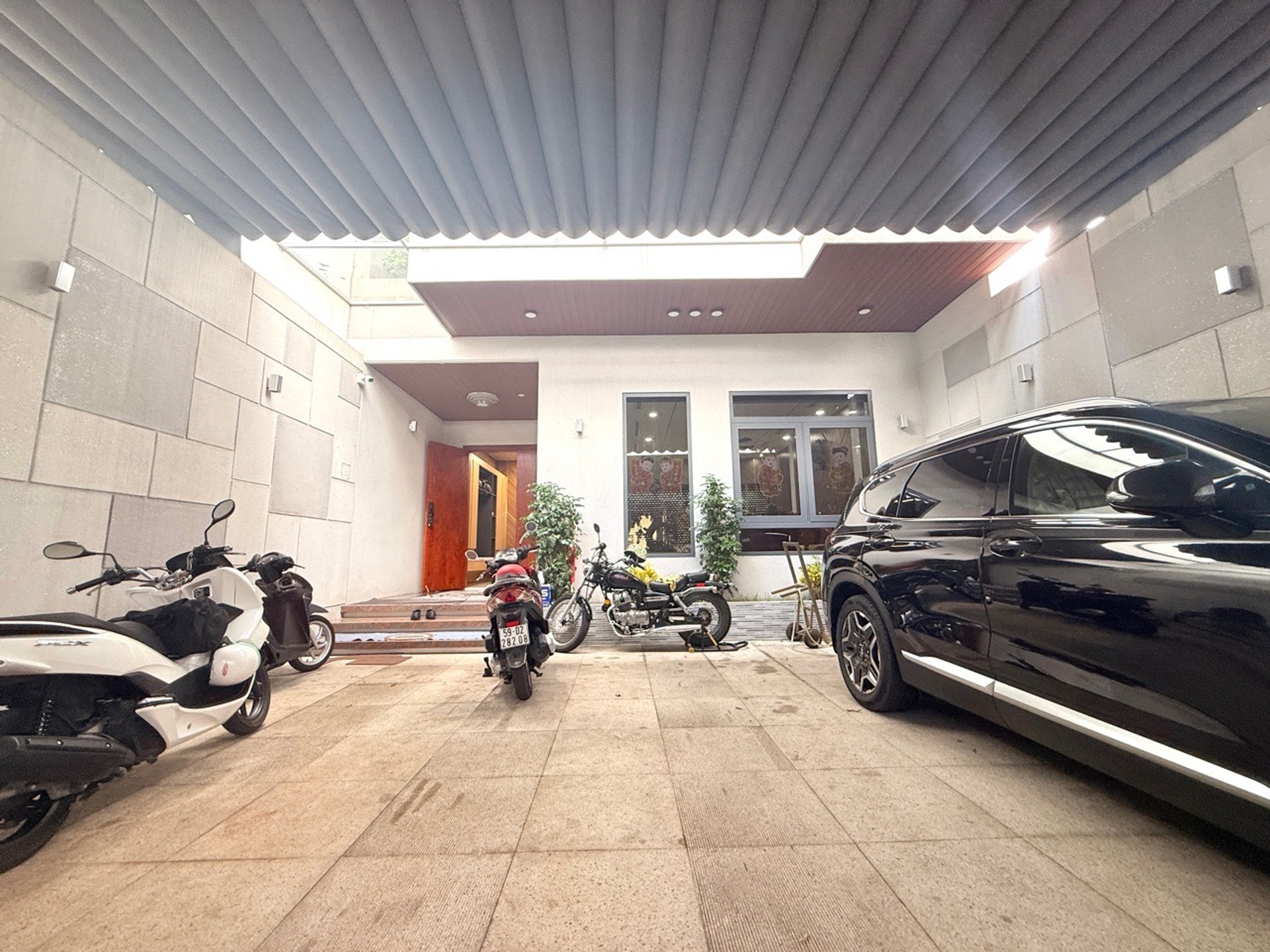 Bán nhà mặt phố xã Bà Điểm, diện tích 268m2, mặt tiền 8m, pháp lý cơ sở