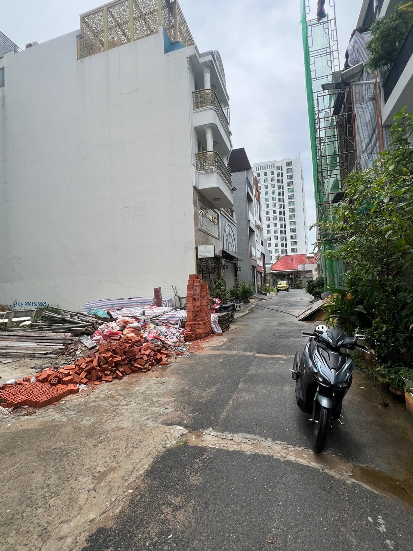 🔥GẤP LẮM! GIẢM HƠN 2 TỶ CÒN 9 TỶ 7 🔥
NHÀ PHỐ 3 TẦNG - KHU BIỆT THỰ KIỀU ĐÀM - 51M2 - ĐƯỜNG NHỰA 7