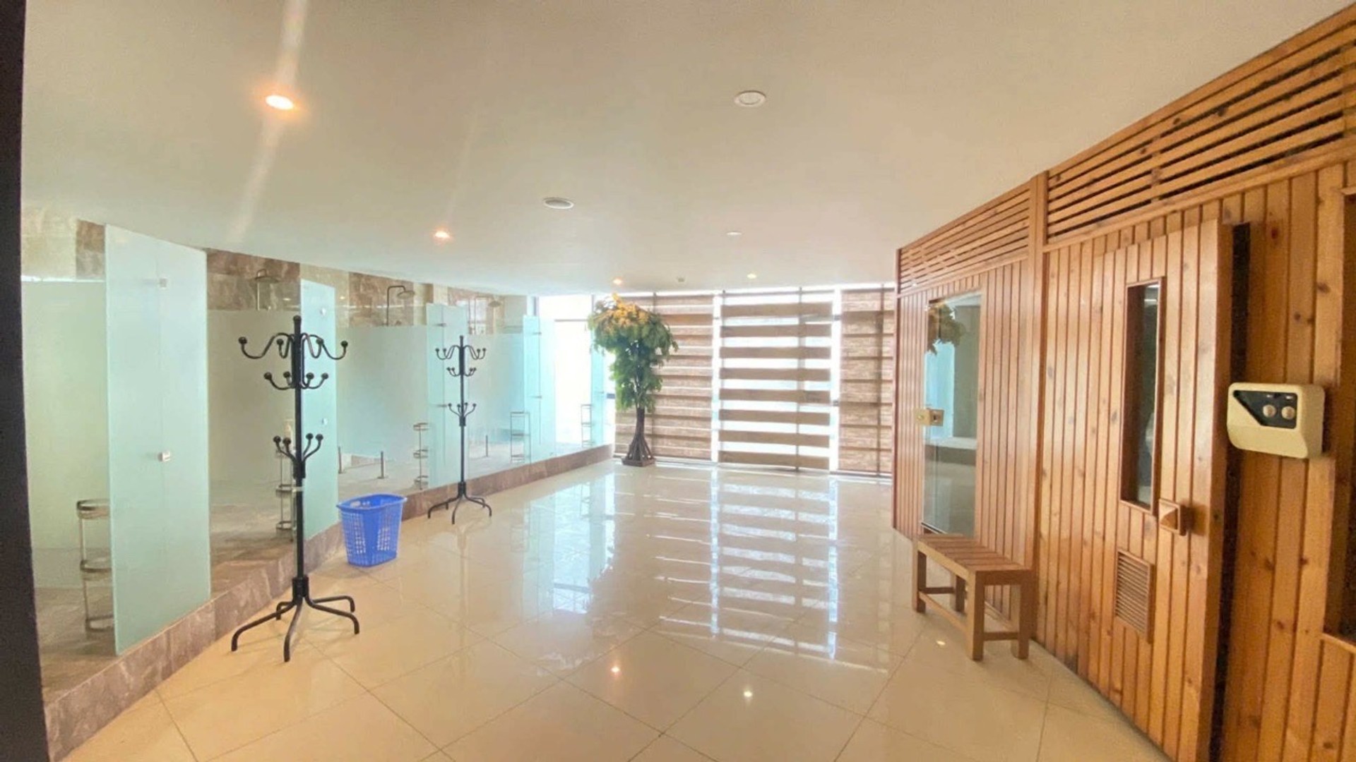 Tòa Nhà Văn Phòng Mặt Phố Trung Tâm Cầu Giấy Đẳng Cấp