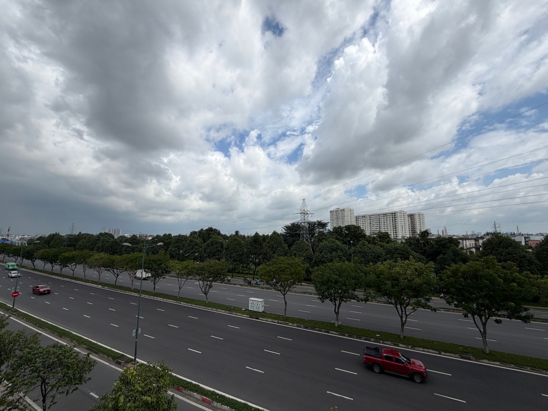 Cơ hội vàng sở hữu nhà mặt phố Phạm Văn Đồng giá siêu hấp dẫn 15,5 tỷ