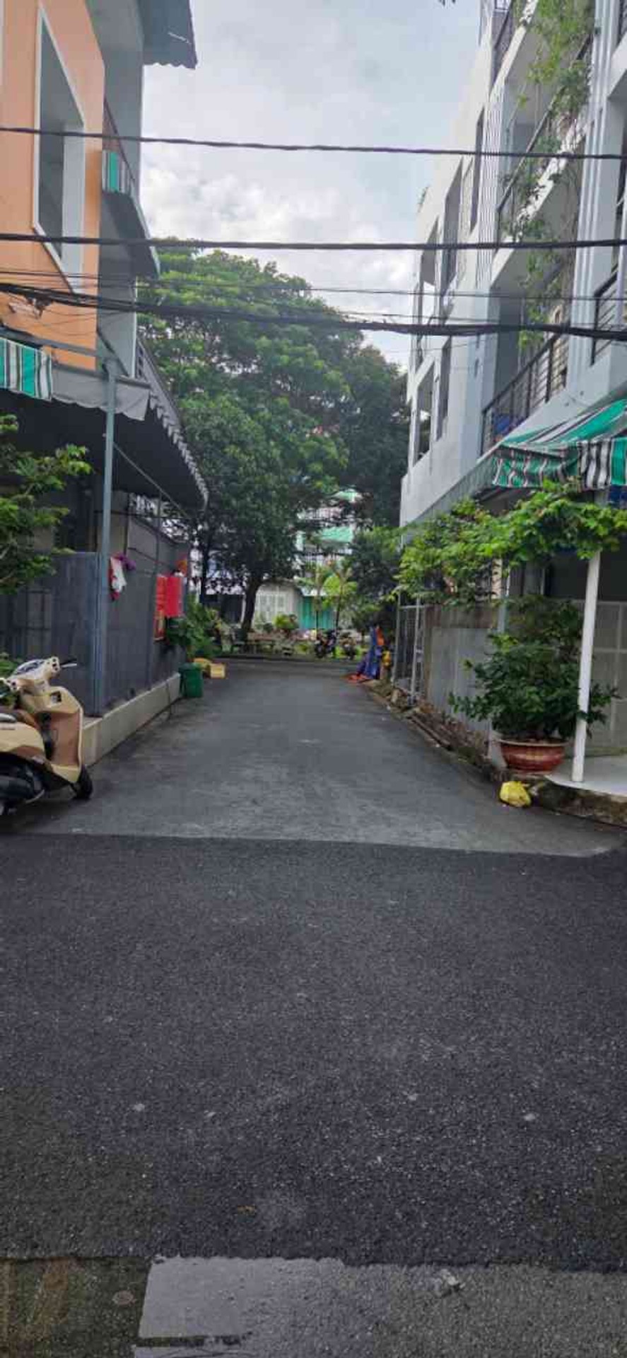 Nhà 2 mặt tiền 4 tầng, khu Bình Phú, giá 7,6 tỷ