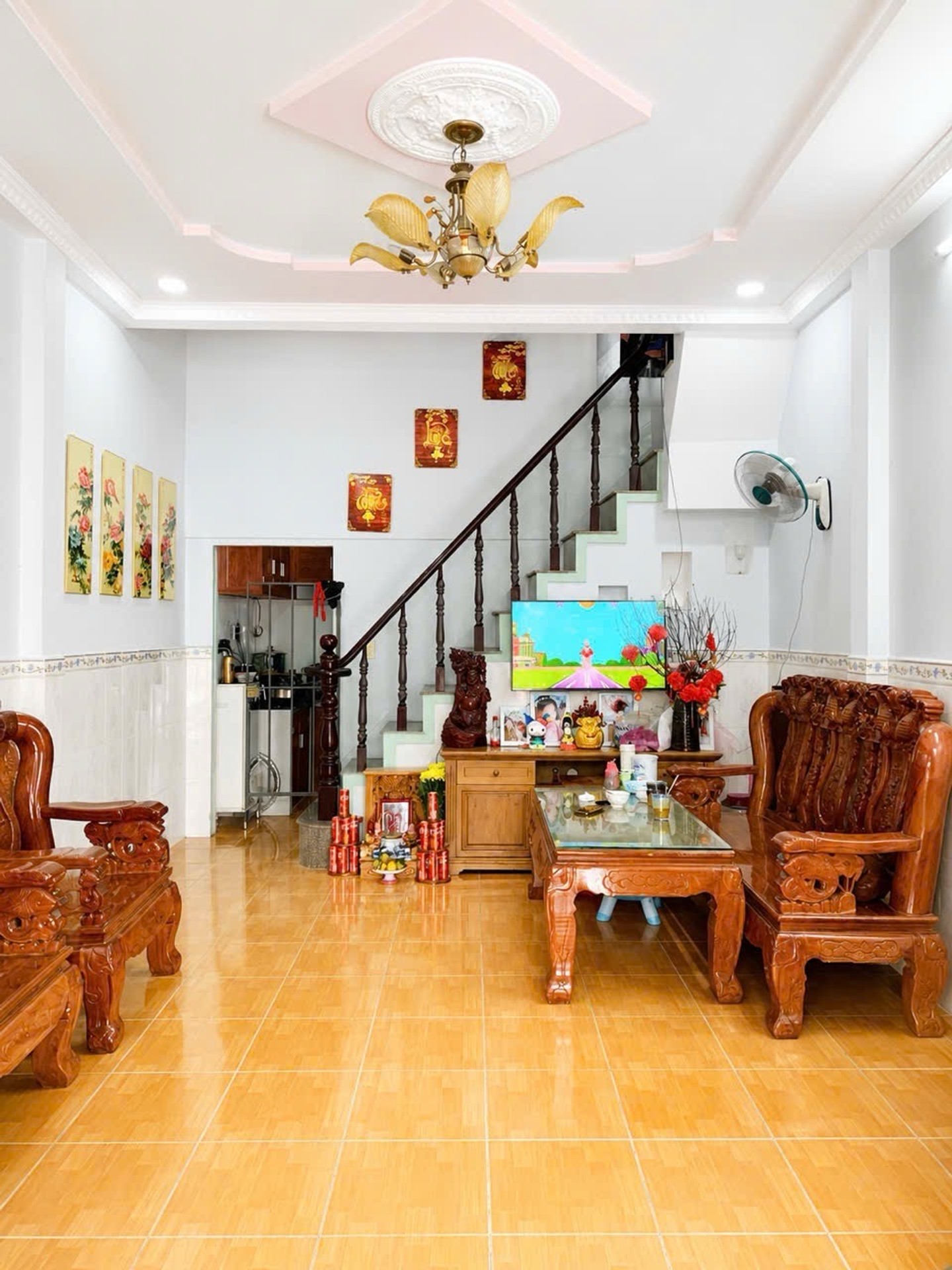 Nhà 2 Tầng Giá Sốc Gần VinCom Dĩ An