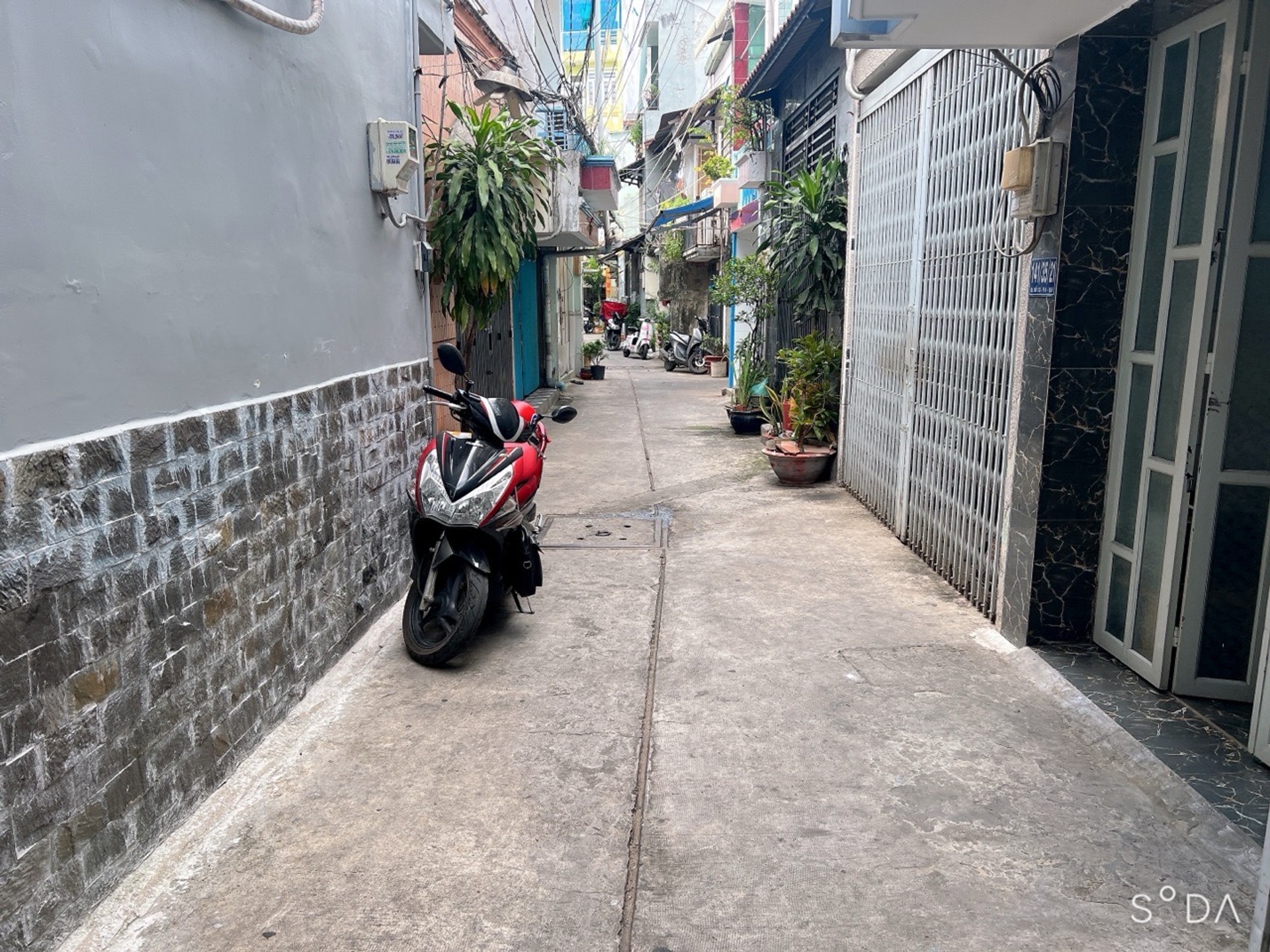 Nhà nhỏ xinh, giá ổn tại Quận 8