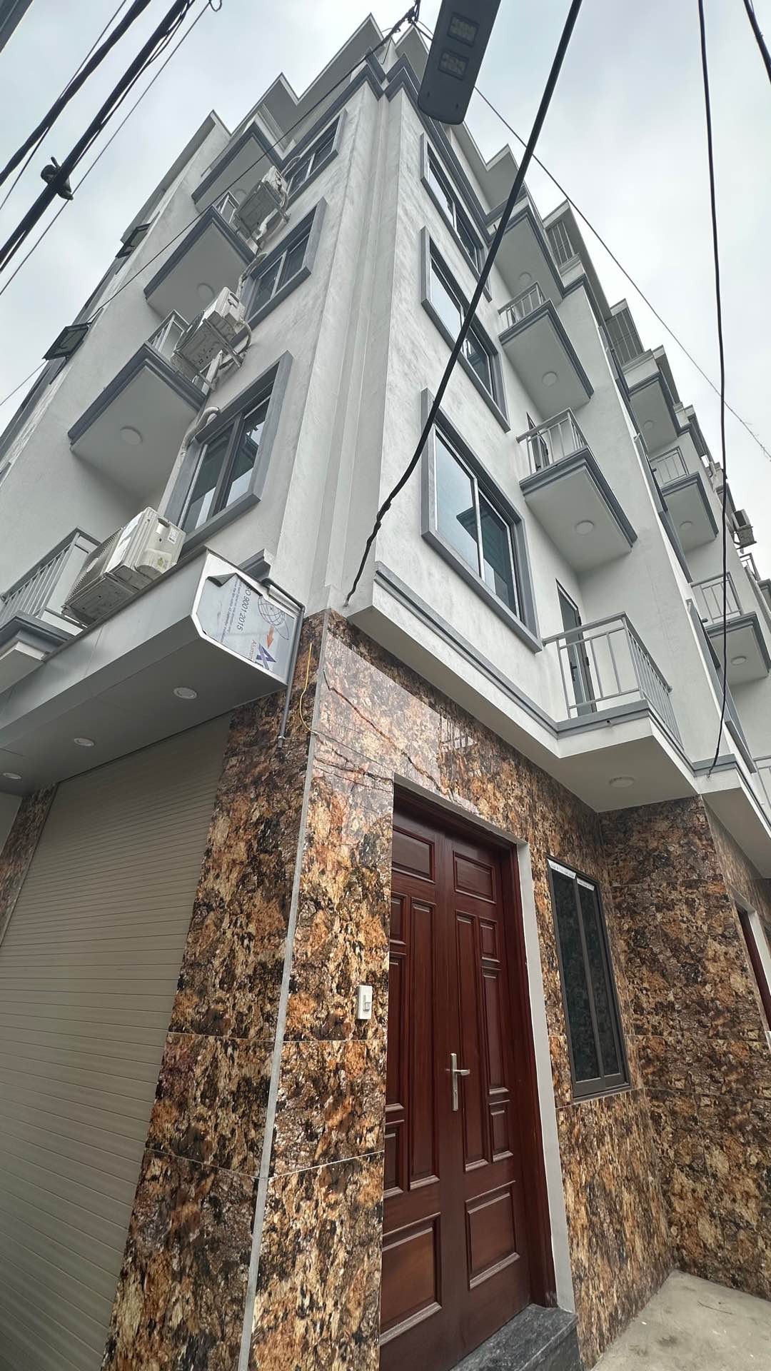 Nhà lô góc 5 tầng có thang máy gần Ô tô, giá trị tăng mạnh, chỉ hơn 6 tỷ, Dt40m2, Tây Thăng Long.