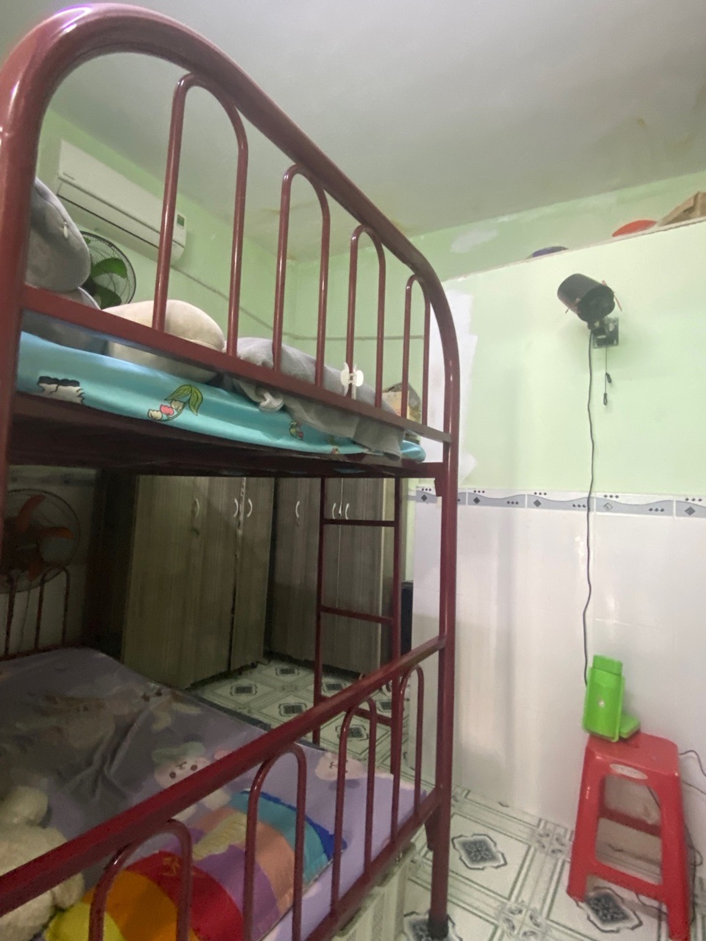 Bán nhà 2 tầng tại Quận Tân Phú gần Đầm Sen, giá 4.3 tỷ