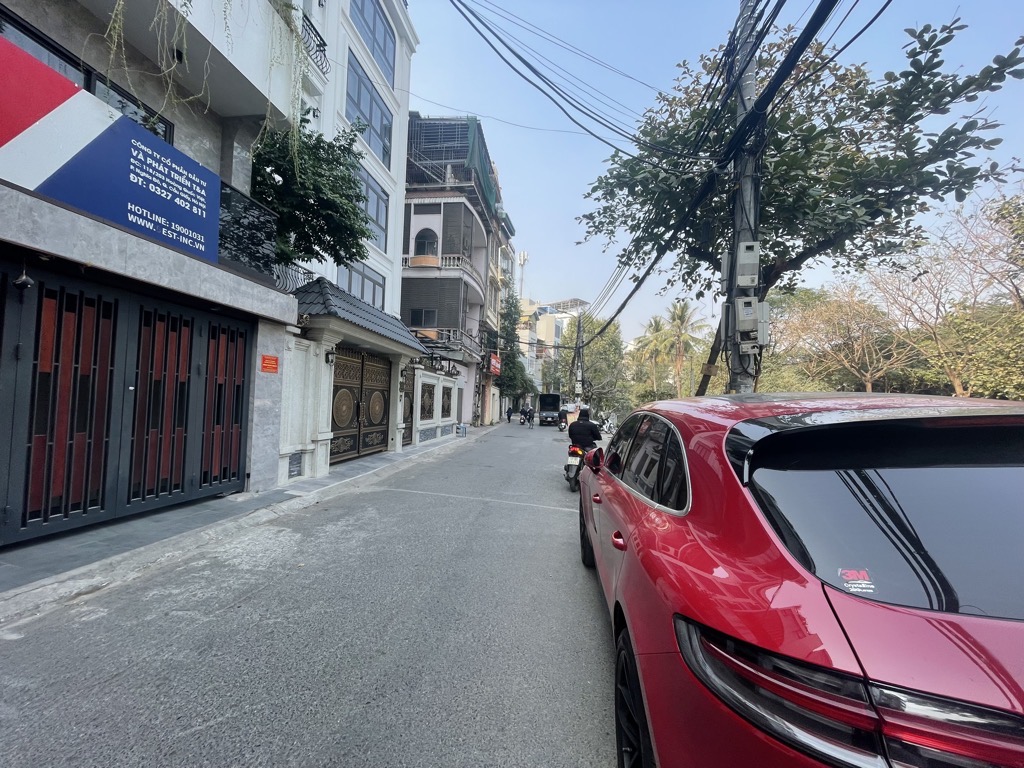 PHÂN LÔ - GARA 3 Ô TÔ TRÁNH - 8 TẦNG THANG MÁY - KINH DOANH ĐỈNH CAO - dòng tiền 100tr/ tháng