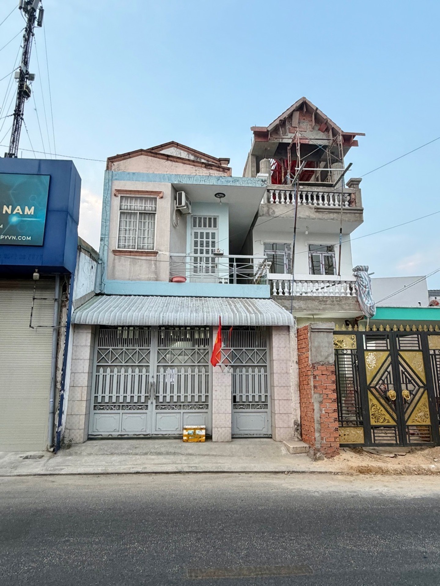 Bán nhà mặt phố 2 tầng diện tích 100m² tại Quận 12, mặt tiền 5m, giá 9.5 tỷ