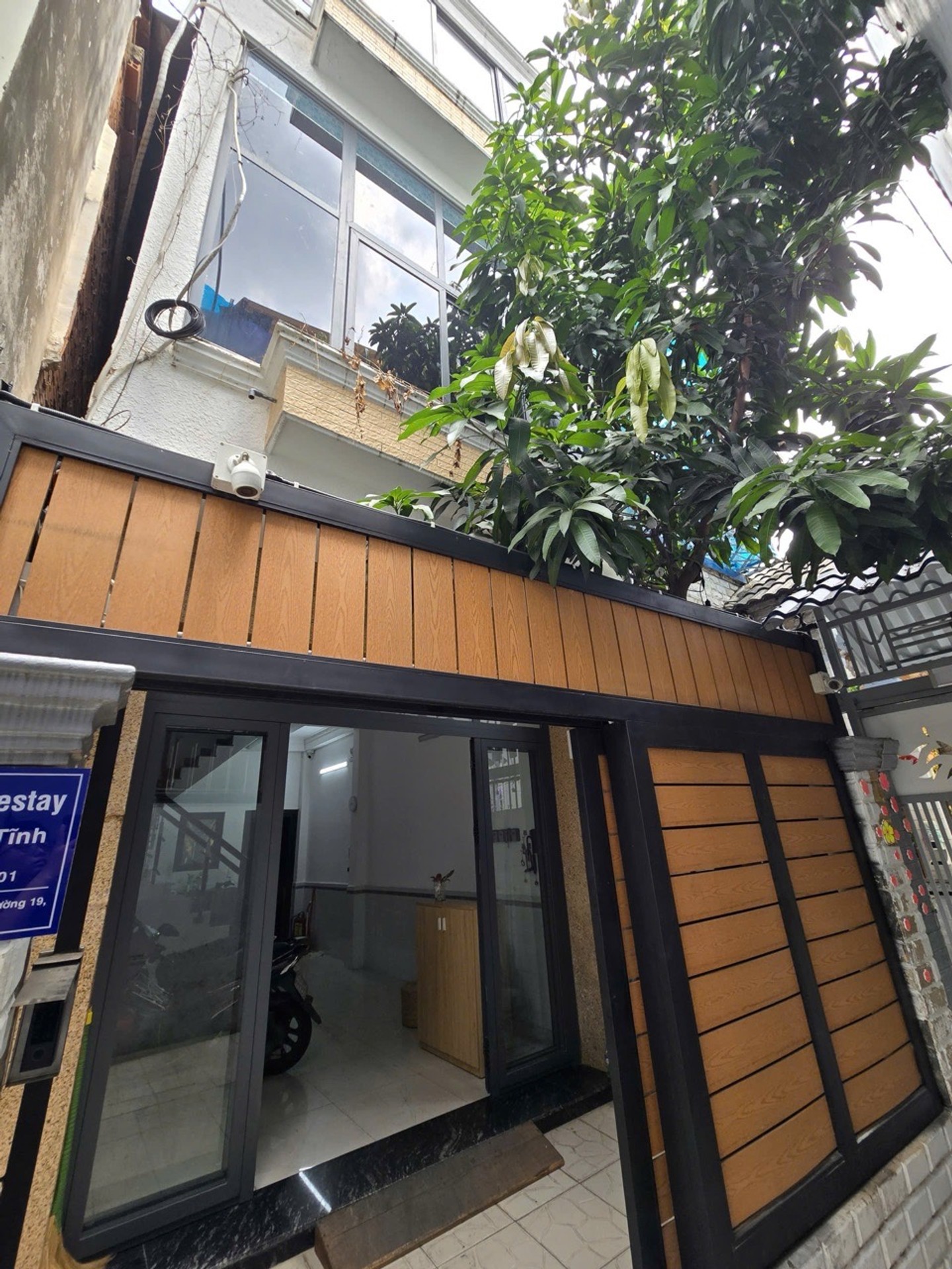 CHÍNH CHỦ BÁN HOMESTAY 3 TẦNG DÒNG TIỀN 80tr (KHOÁN 40tr/THÁNG) - CÁCH NGÃ TƯ HÀNG XANH 200m