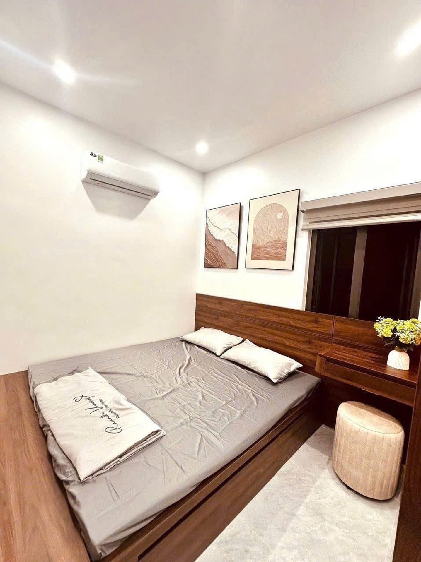 Nhà đẹp ngõ ô tô, full nội thất, giá tốt ở Ngô Quyền
