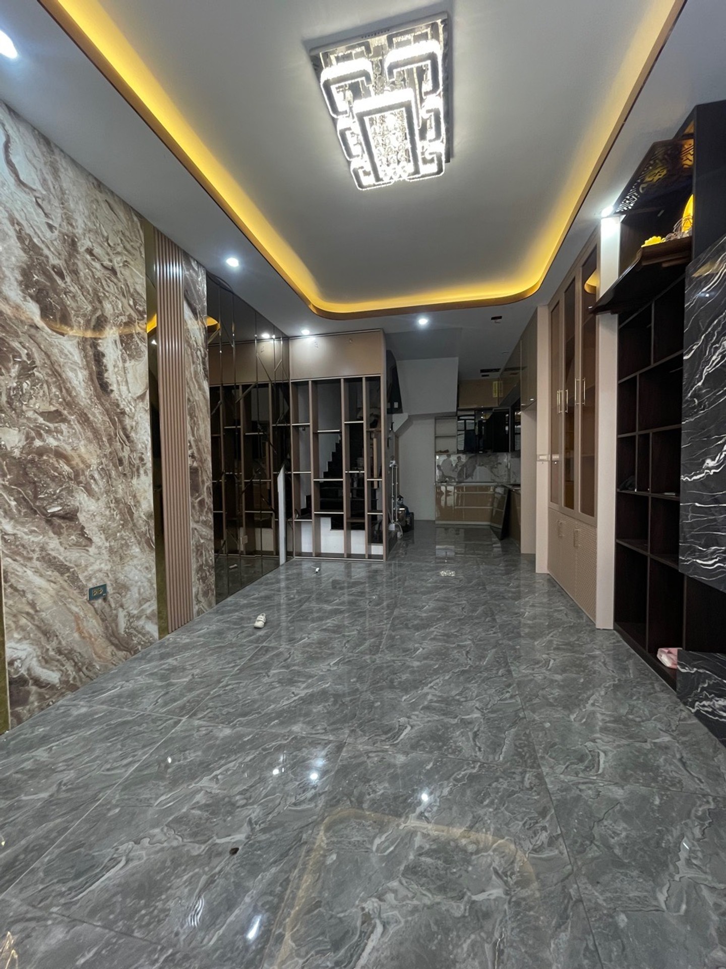 Nhà Phố Đẳng Cấp Phố Phan Đình Giót, Diện Tích Vừa Vặn, Giao Thông Thuận Tiện