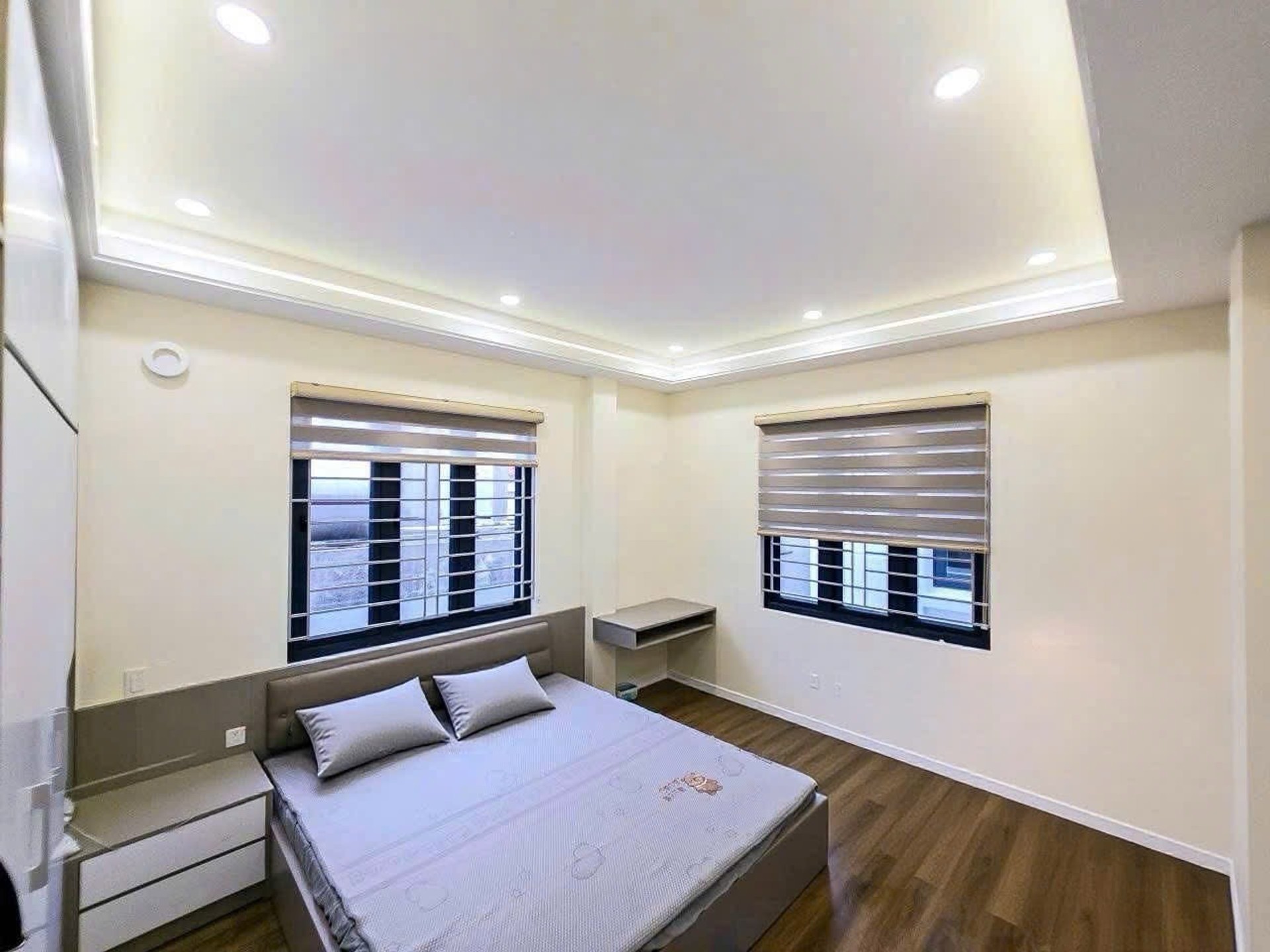 🌺 Nhà Xây mới Độc Lập Phố Thư Trung , thông Trung Lực - Thoáng Nhiều Cửa Sổ
- Diện Tích : 40,1m2