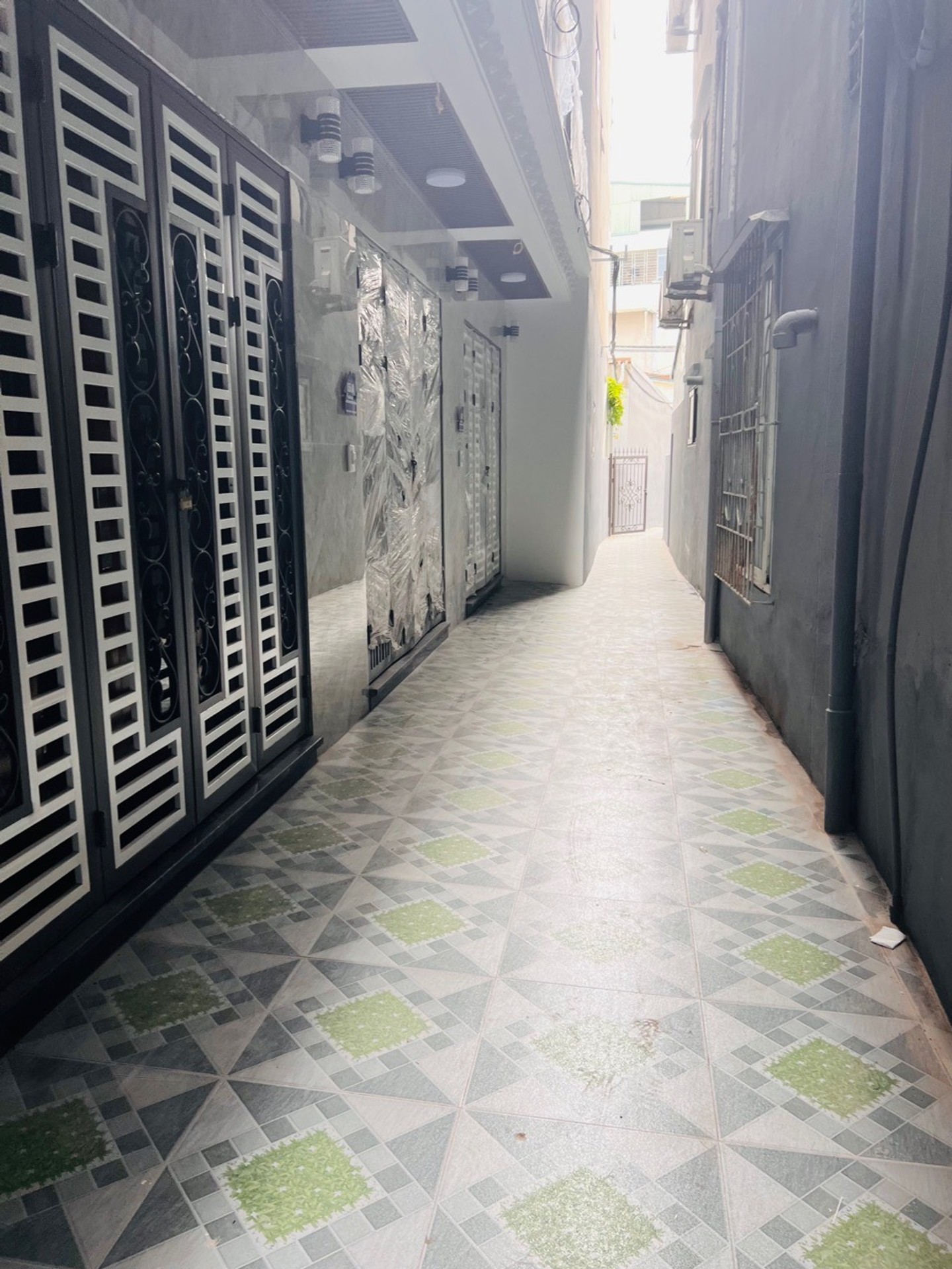 Bán nhà riêng 6 tầng tại Hoàng Mai, diện tích 30.1m², pháp lý rõ ràng