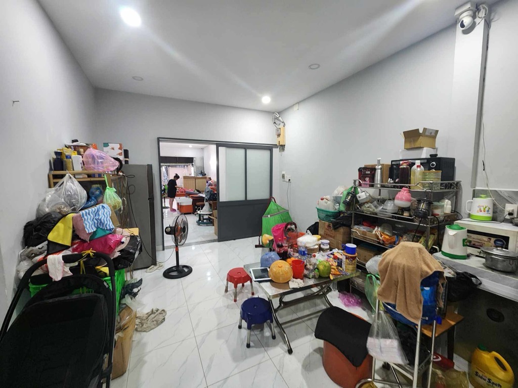 Nhà 1 tầng 3 phòng ngủ hẻm kinh doanh tại quận 8 giá 4.2 tỷ