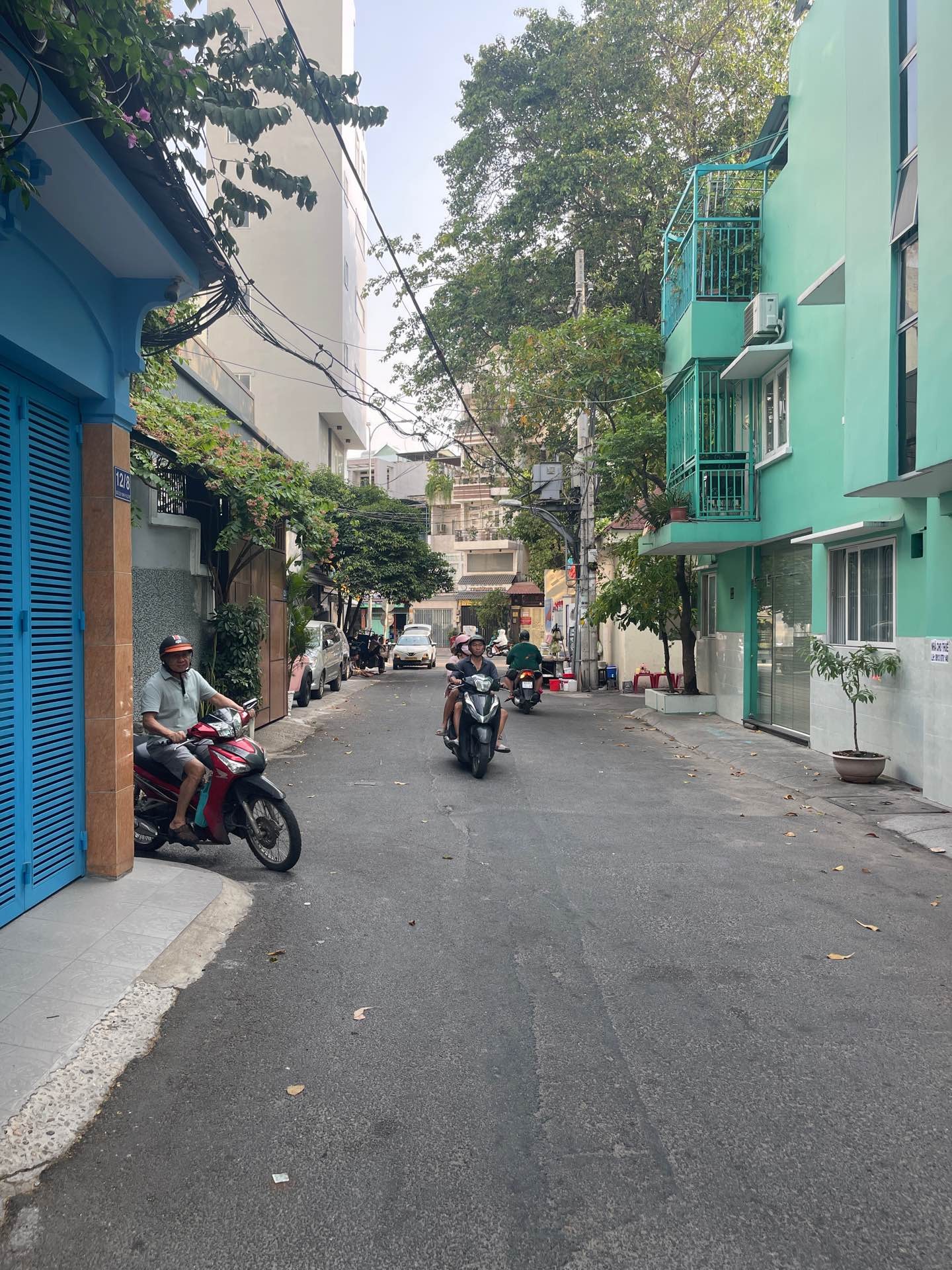 Bán khách sạn 4 tầng khu Đào Duy Anh, Phú Nhuận, diện tích 105.8m², thu nhập ổn định