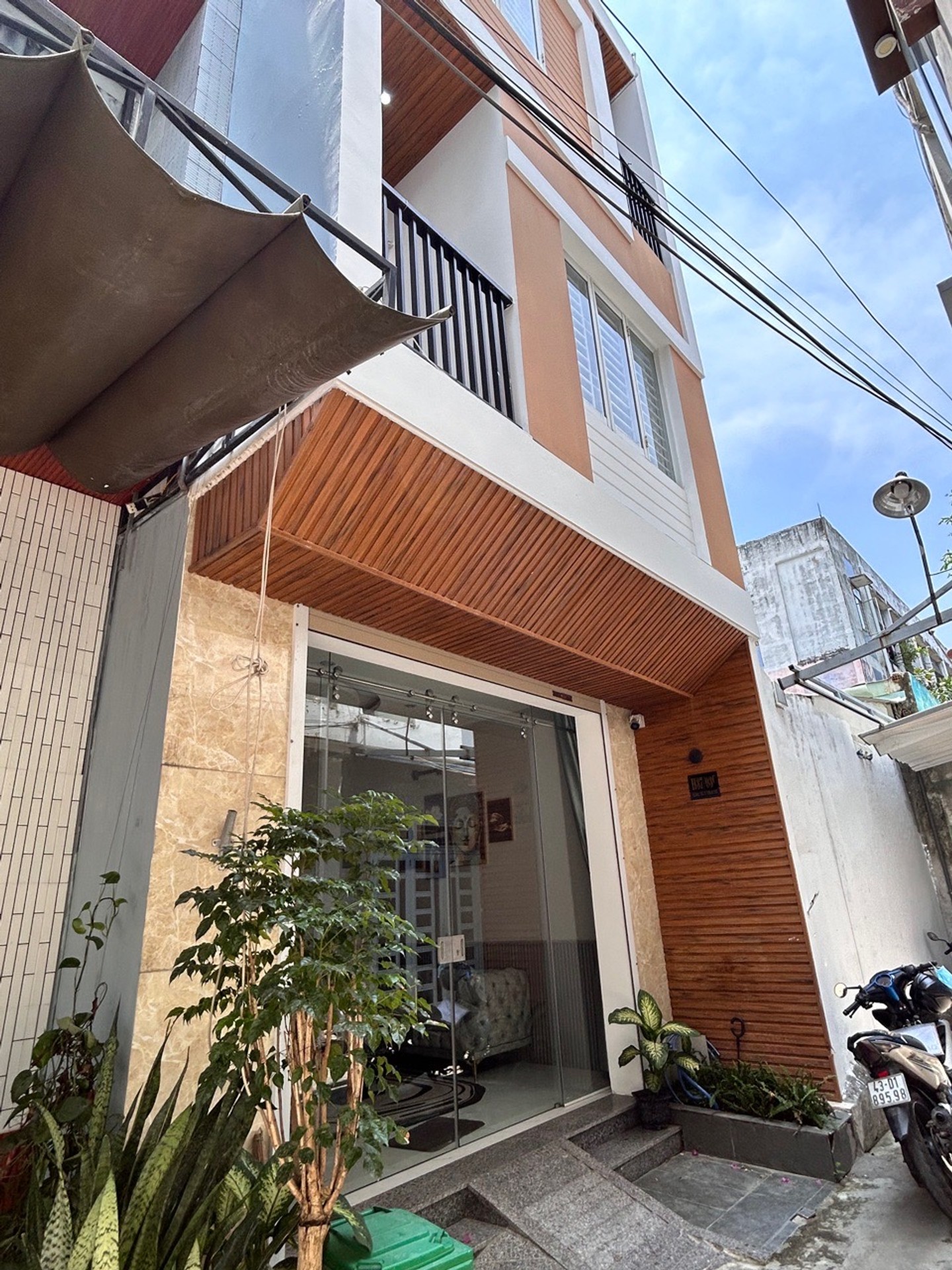 Nhà 3 tầng hiện đại tại trung tâm Hải Châu - cơ hội sở hữu đáng giá