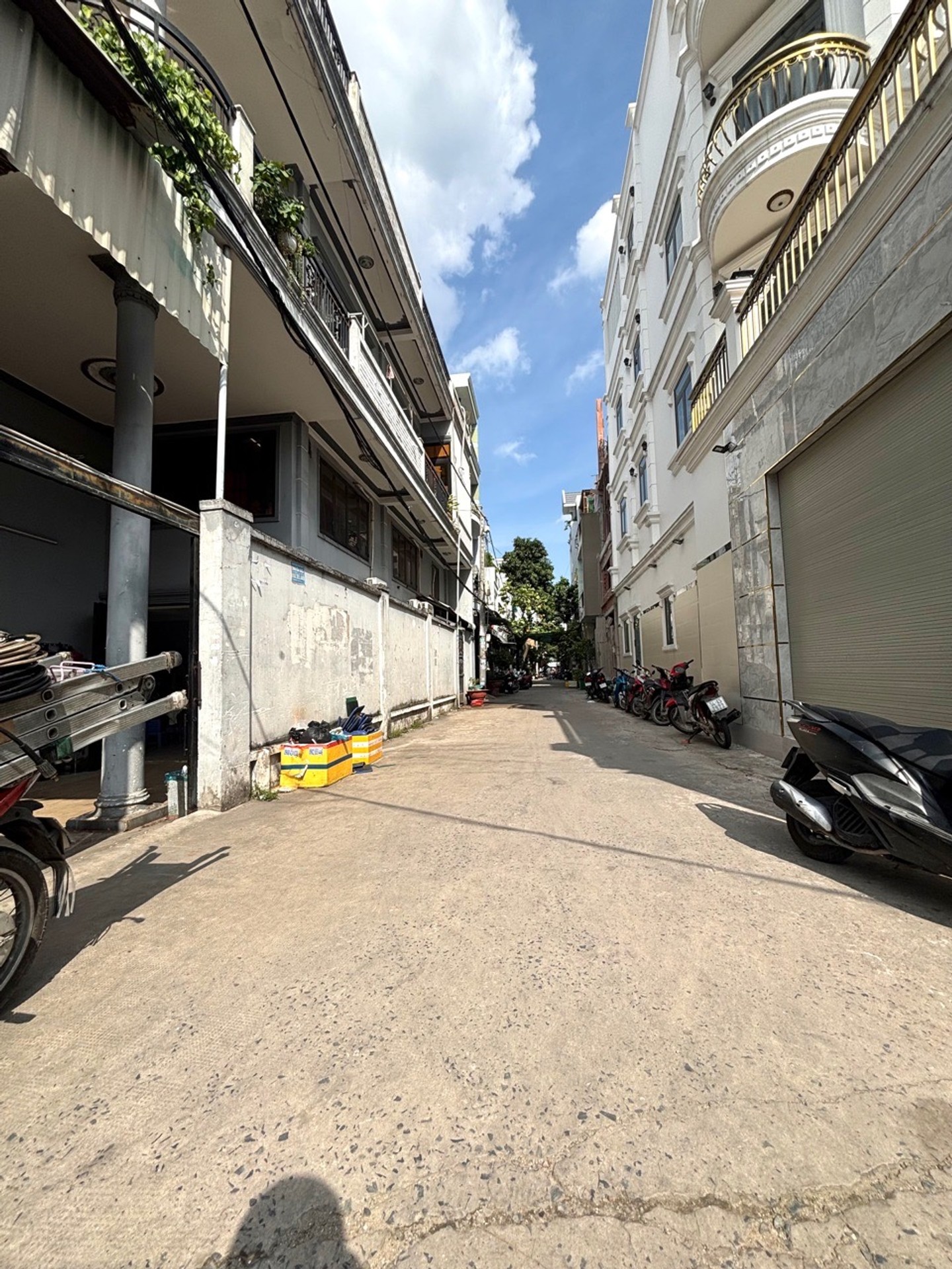 Bán căn góc- Nhà mặt phố 4 tầng diện tích 143,5m² tại Gò Xoài, giá ưu đãi 13.5 tỷ