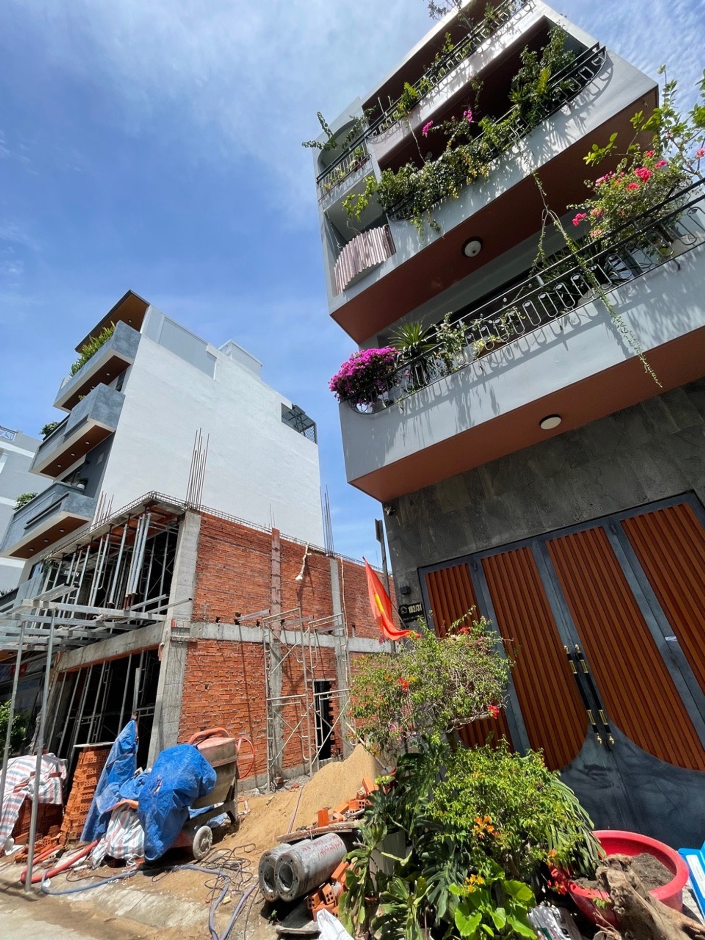 🔥GIẢM TỪ 8,3 TỶ XUỐNG CÒN 7,8 TỶ 🔥
ĐẤT HIẾM CÒN SÓT LẠI - HOÀNG QUỐC VIỆT - ĐƯỜNG 8M