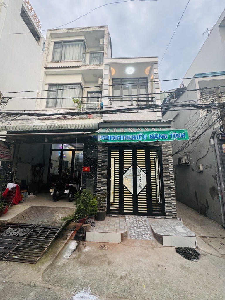 Bán nhà 2 tầng 5 phòng ngủ, mặt phố nhựa 8m tại Bình Tân khu Tên lửa