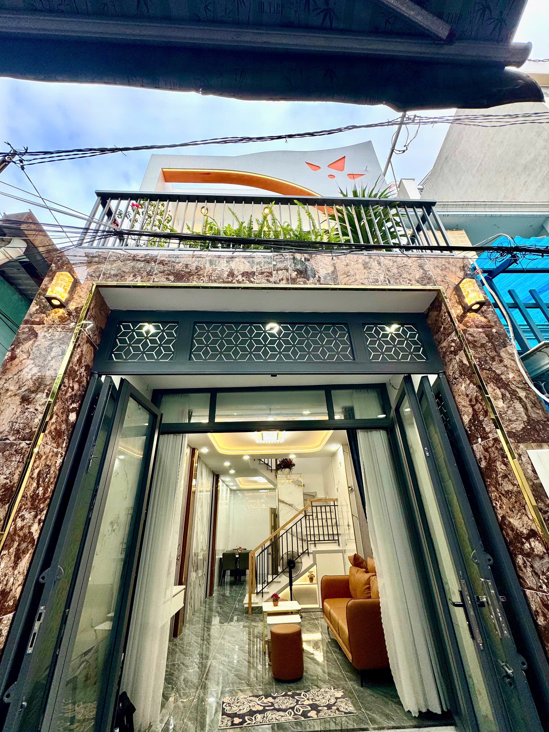 42m2, Bán nhà 2 Tầng, Hẻm xe hơi, Thống Nhất, P16 Gò Vấp, 4 tỷ hơn