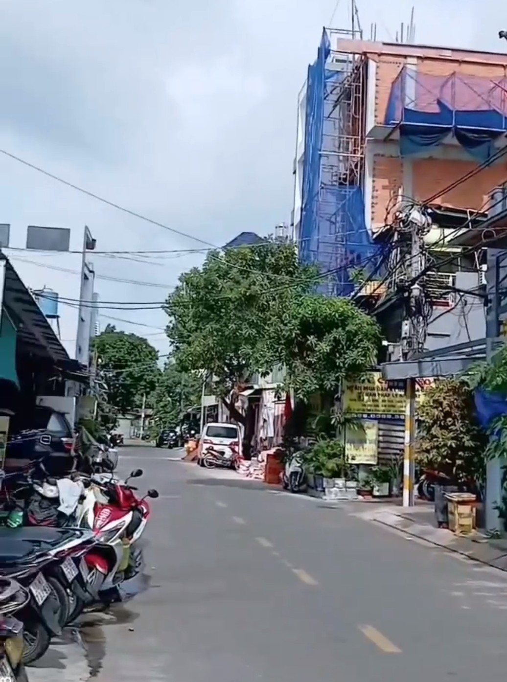 MẶT TIỀN NGAY CELADON CITY AEON TÂN PHÚ ( DT:100M2 .5M 20M ) 2 TẦNG - CHỈ 9 TỎI TL..