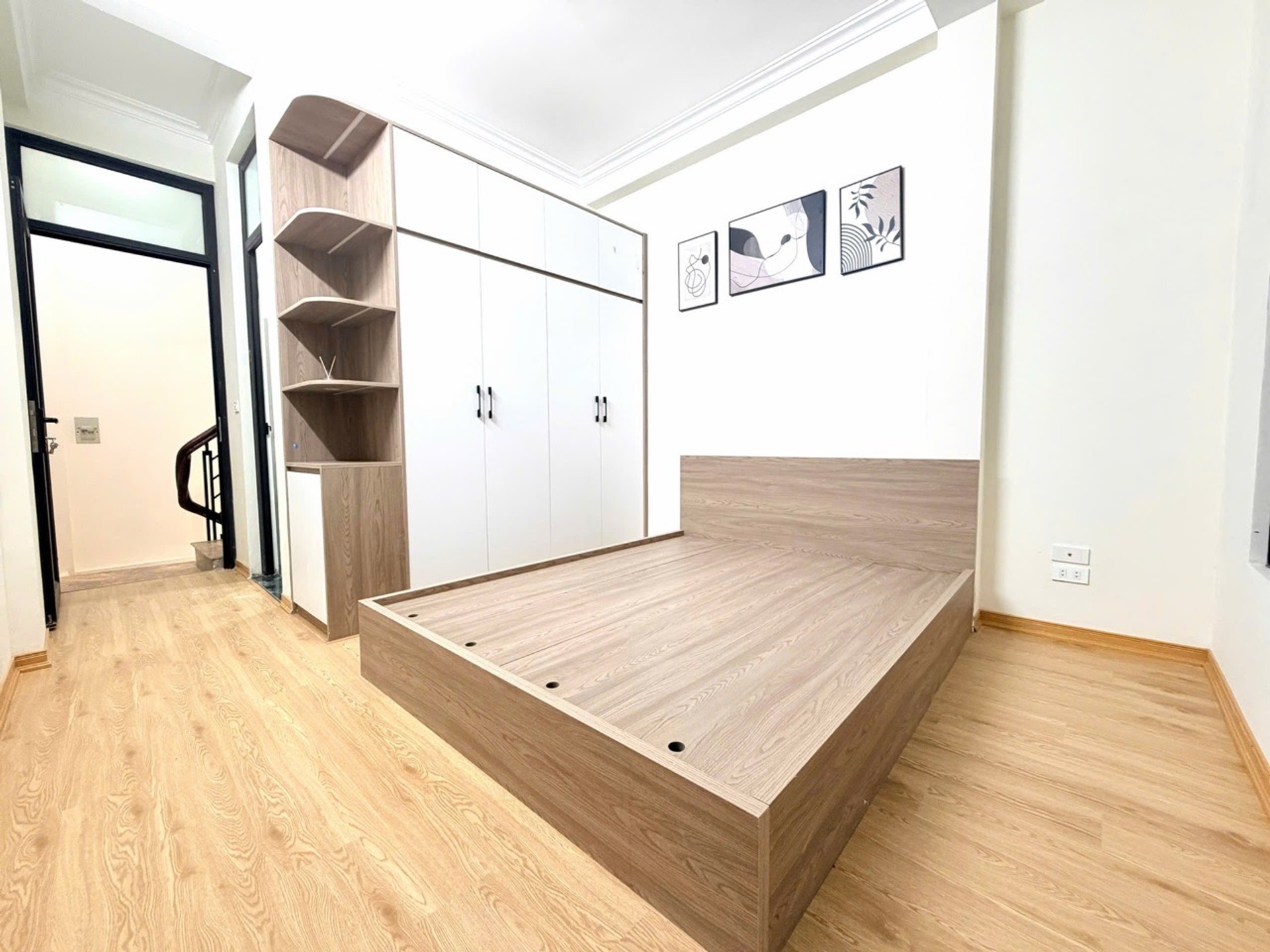 Bán nhà riêng 6 tầng khu Khuất Duy Tiến, giá 7.1 tỷ