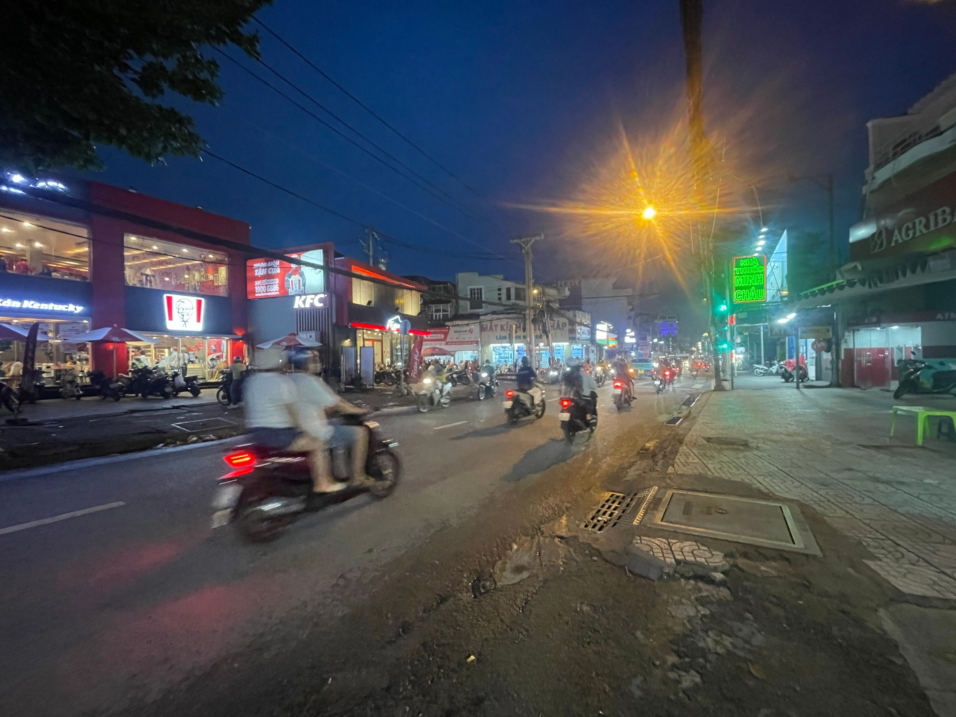 Nhà Trung tâm Gò vấp Ngay EMART Phan Văn Trị 74m² chỉ nhỉnh 11đ