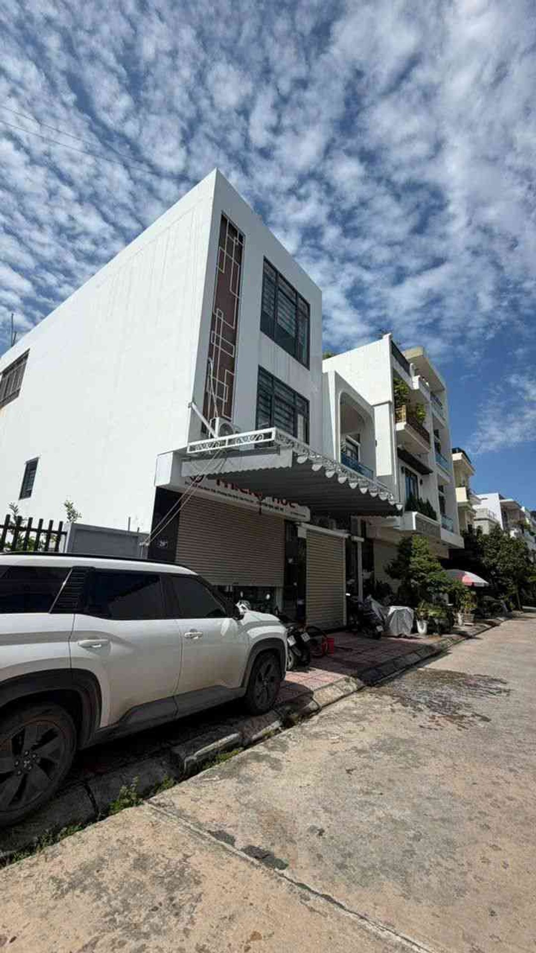 Nhà phố 3 tầng sang trọng tại Cẩm Bình, đón hướng Nam, không gian sống chuẩn mực