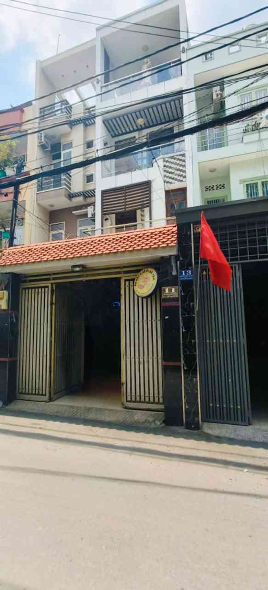 Bán nhà MT ngay Phan Văn Trị 92m2 4 Tầng