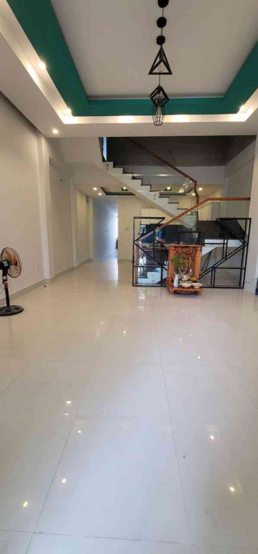 Bán nhà mặt phố 3 tầng 106m2 khu vực Vùng Trung, Ngũ Hành Sơn, giá 7.95 tỷ.