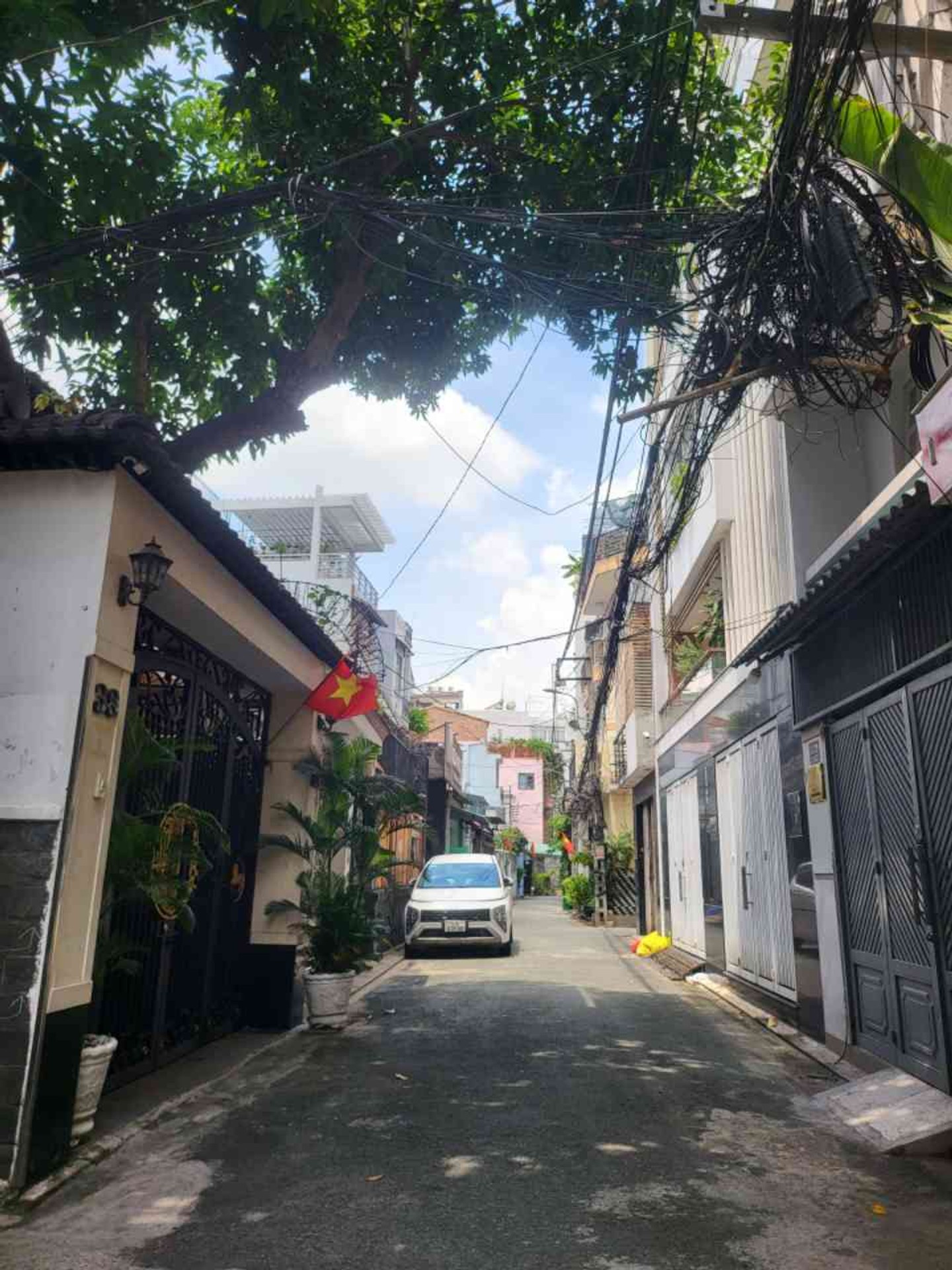 Nhà góc 2 mặt hẻm xe hơi Tân Bình - Kinh doanh đỉnh!