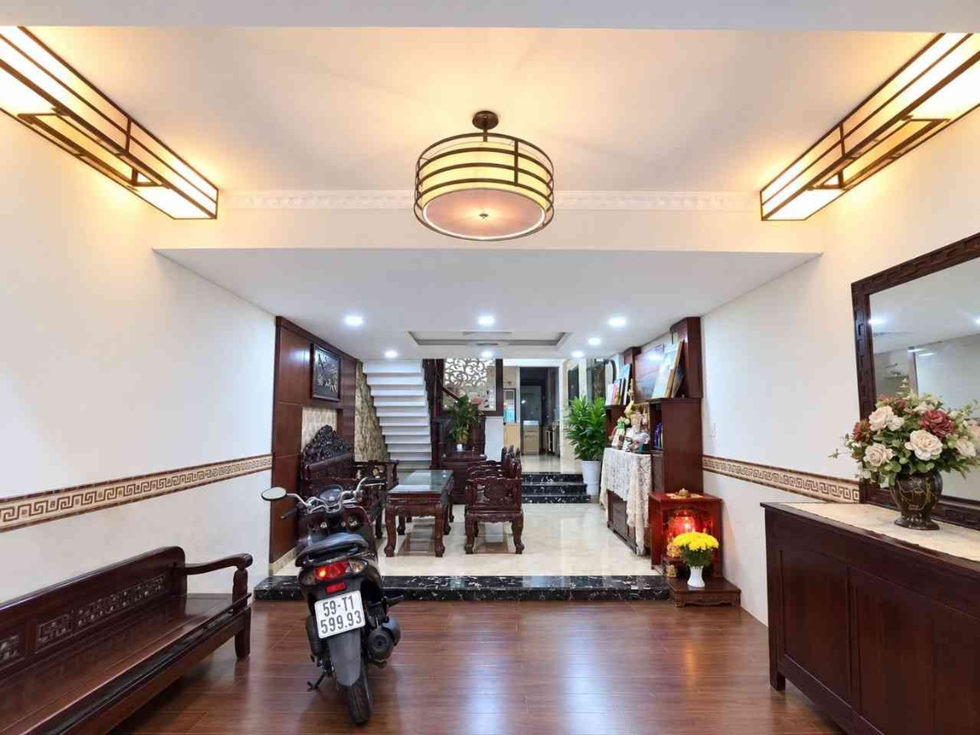 Nhà 6 tầng hẻm xe hơi, trung tâm Phú Nhuận, rộng thoáng