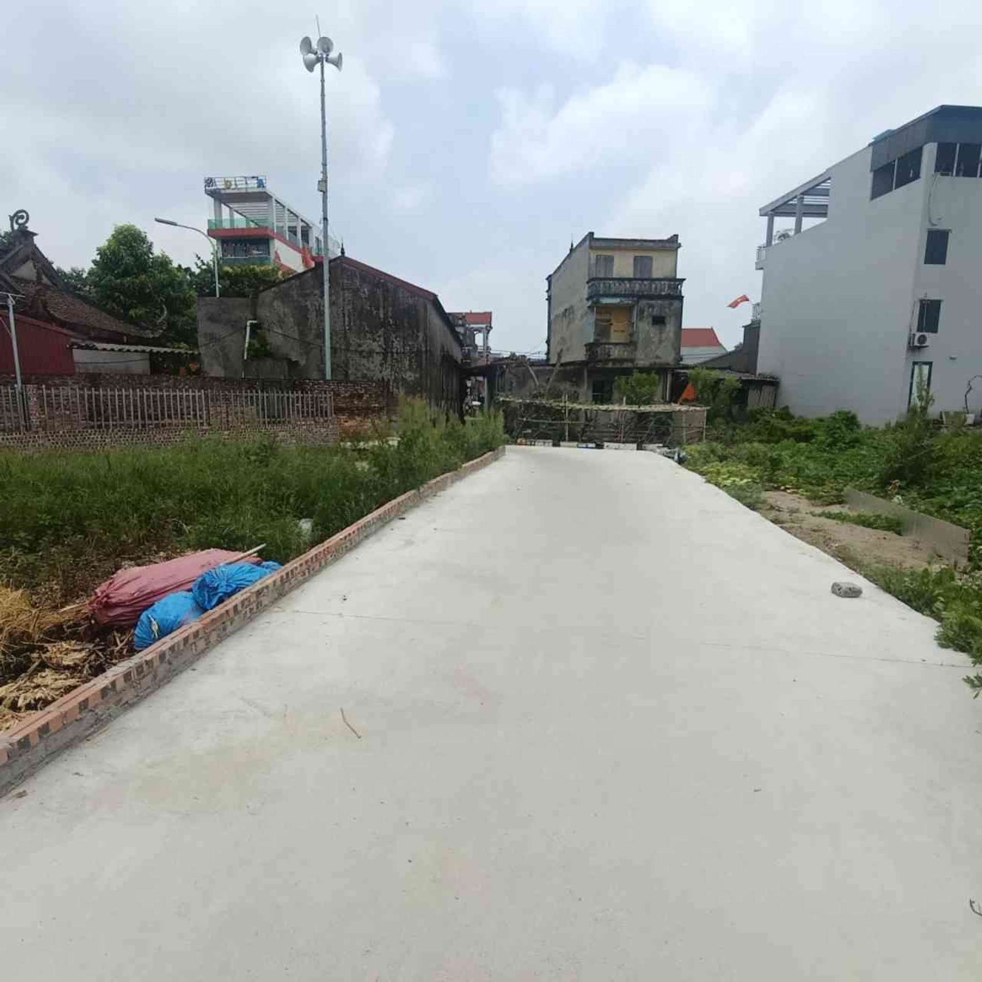 Đất Vàng Thôn Hoà Lạc - Cơ Hội Vừa Ở Vừa Kinh Doanh