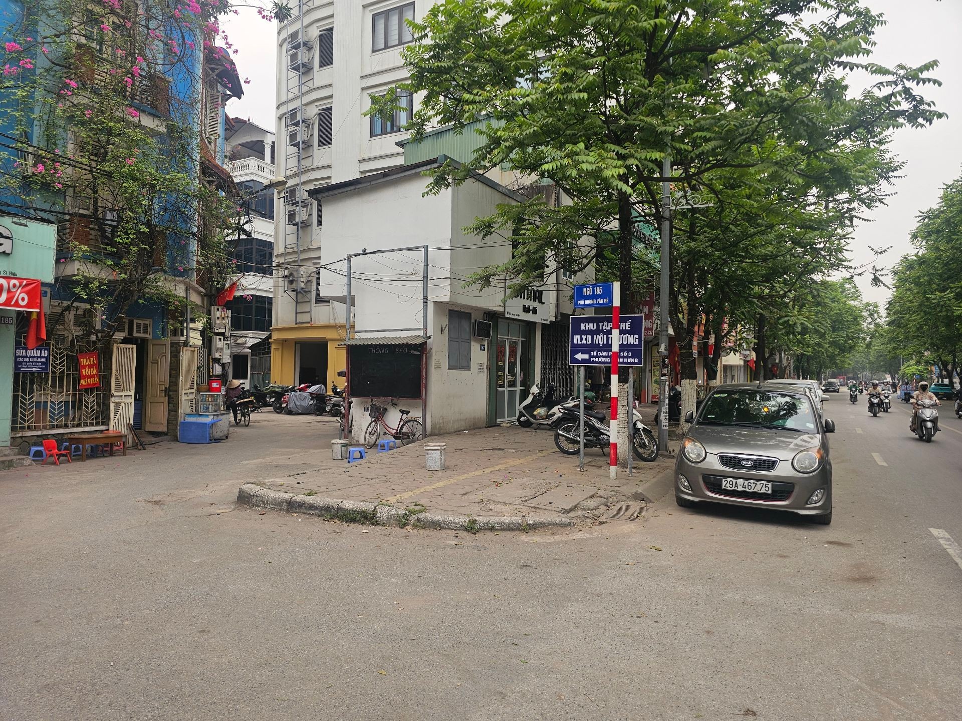 Nhà mặt phố Dương Văn Bé, 4 tầng, 2 mặt tiền, 58m2, 20,4 tỷ