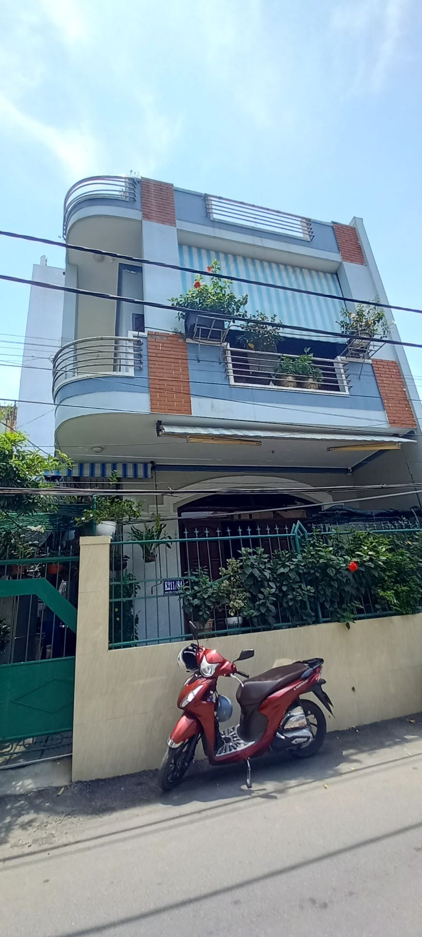 Nhà 2 Tầng Siêu Thoáng Gần Biển Sơn Trà