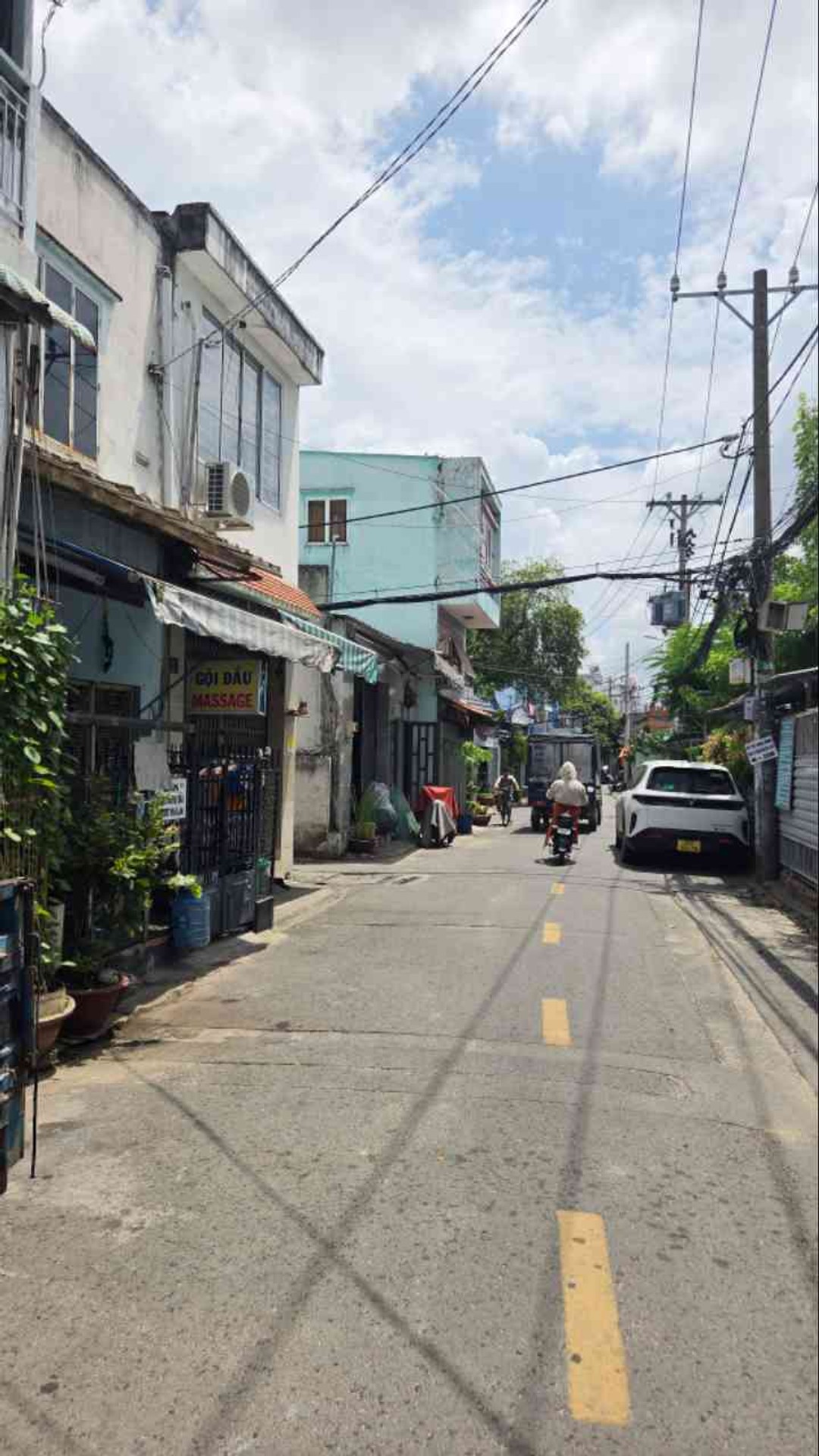 Bán nhà mặt phố 2 tầng 60,5m2 tại phường Bình Hưng Hoà, giá 5,8 tỷ