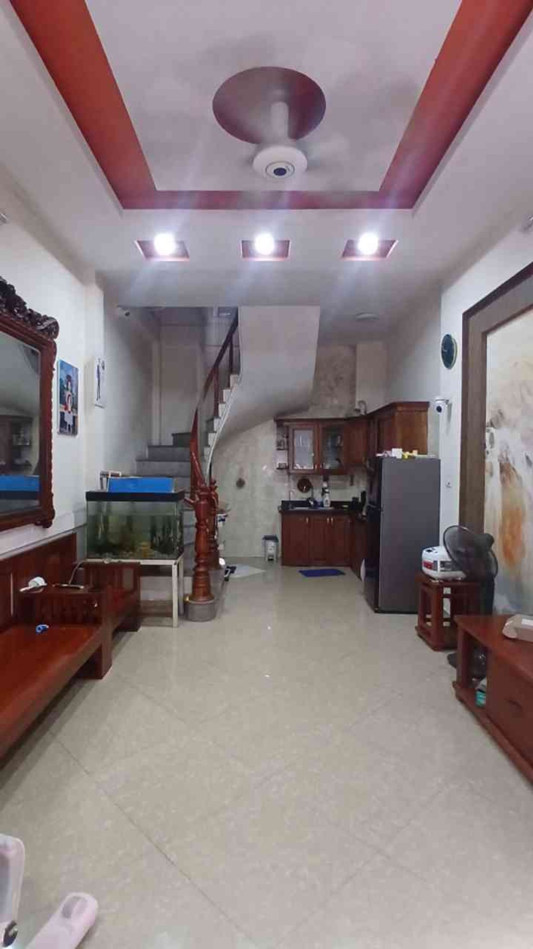 Bán nhà Hoàng Mai - 30m2 - ô tô ĐỖ cổng - giá 7,8 tỷ