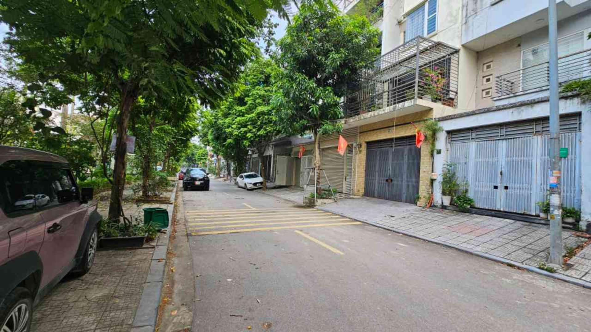 Rẻ nhất LK KĐT Văn phú DT 90m2, 5 tầng thang máy, giá 20 ty