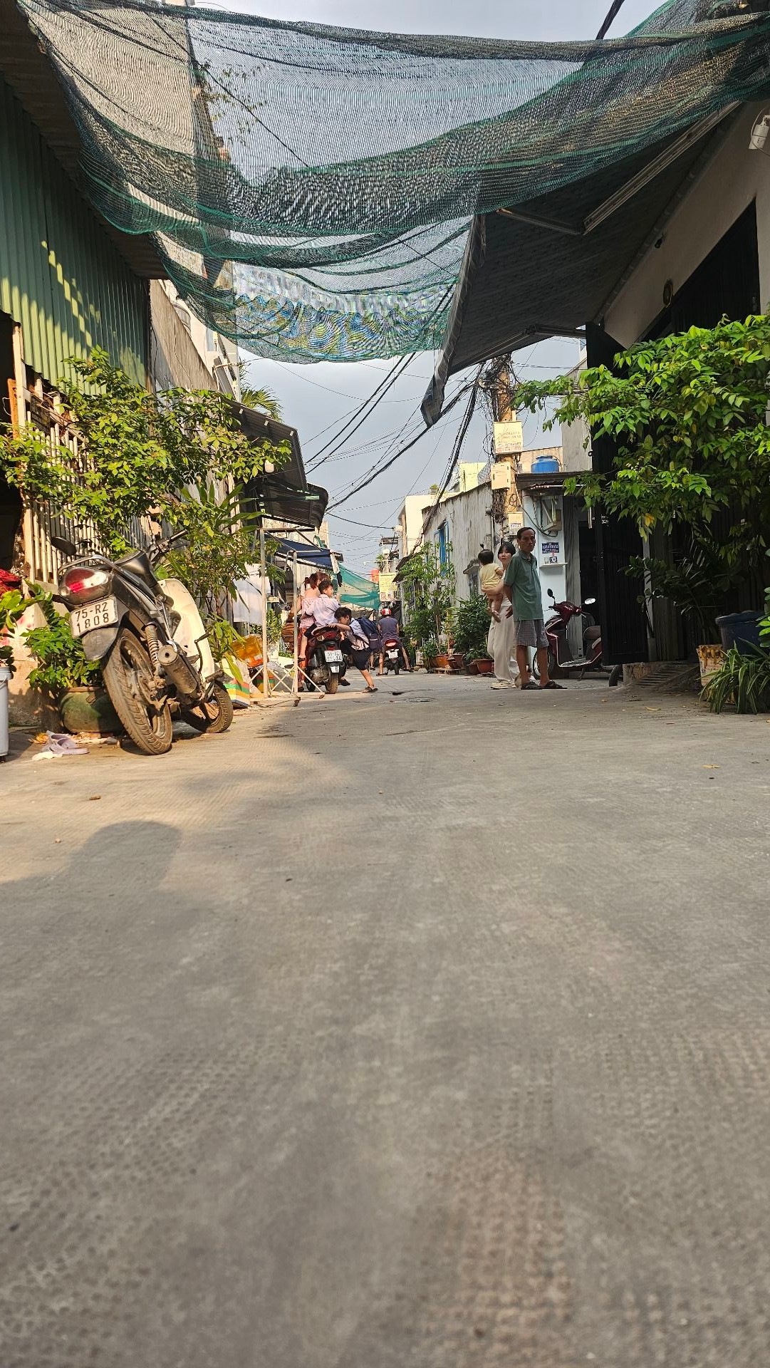 ✌️HIẾM CUỐI TÂN KỲ TÂN QUÝ – NHÀ ĐẸP Ở LIỀN – NHỈNH 4Đ nhỏ xíu🤑🏡 4x15M | 1 trệt + 1 lửng | 3PN