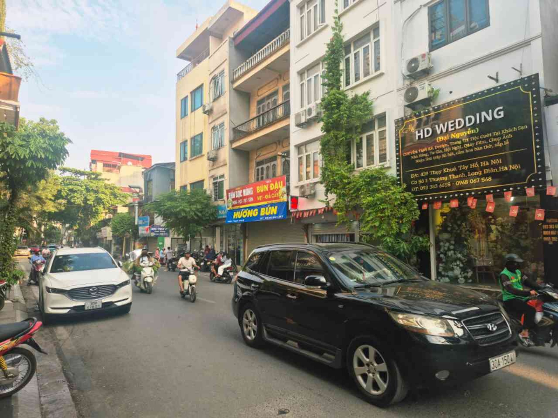 Nhà đẹp Tây Hồ tặng đất, sát Hồ Tây gió mát