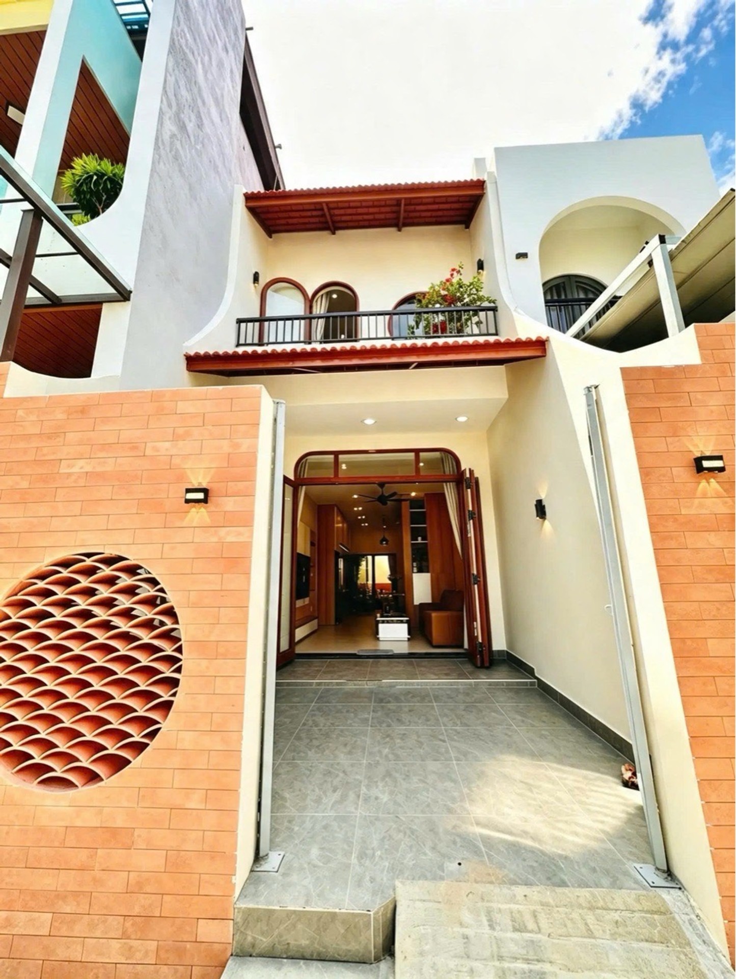 Cơ hội sở hữu nhà Trường Chinh 3 tầng mới, nội thất siêu đẹp, giá tốt khó tìm