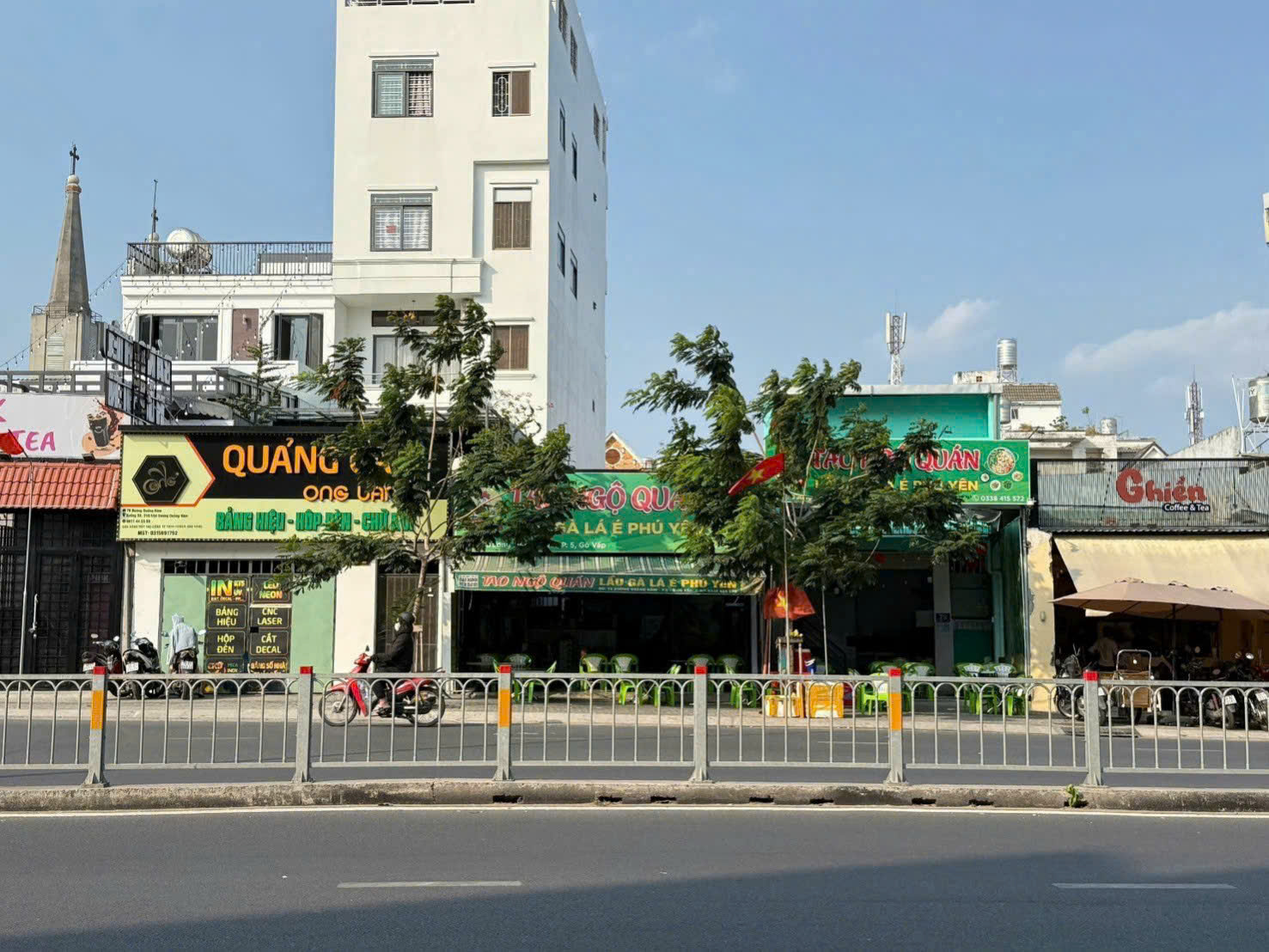 Bán Gấp Định Cư, Mặt Tiền Dương Quảng Hàm/Đại học Văn Lang, 130m²(5.5x25). 23 Tỷ Thương Lượng