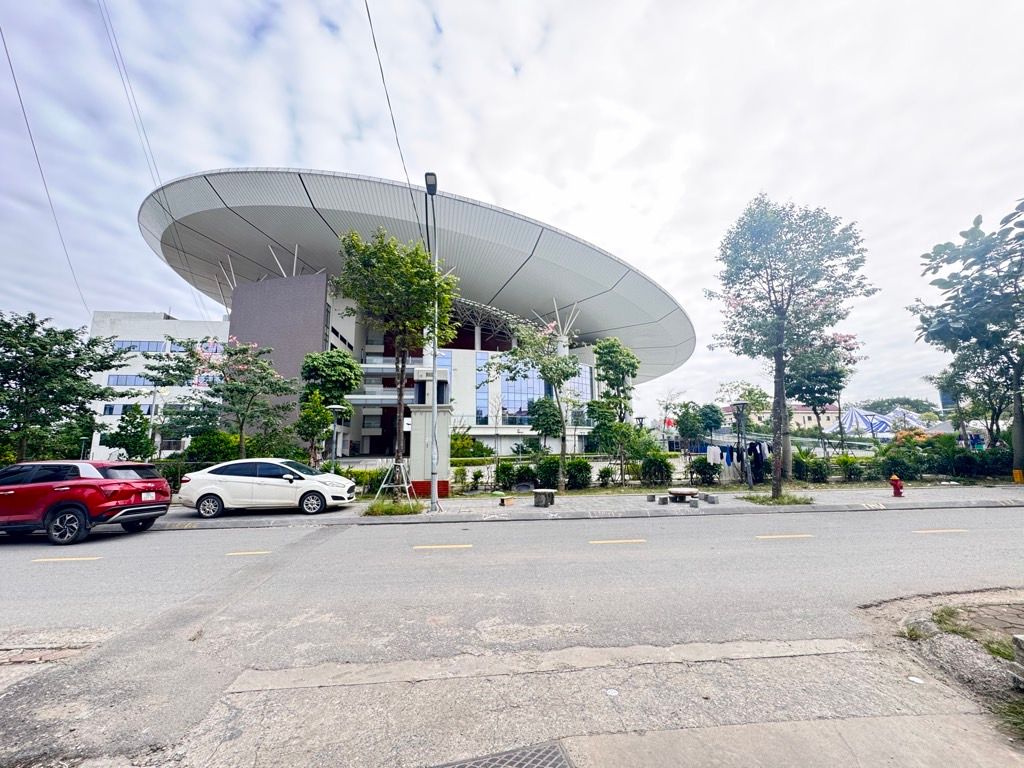 🌺TRUNG TÂM SẦM UẤT NHẤT ĐÔNG ANH - SÁT NGAY NHÀ VĂN HOÁ, UBND ĐÔNG ANH - CÁCH ĐƯỜNG CAO LỖ CHỈ 70M