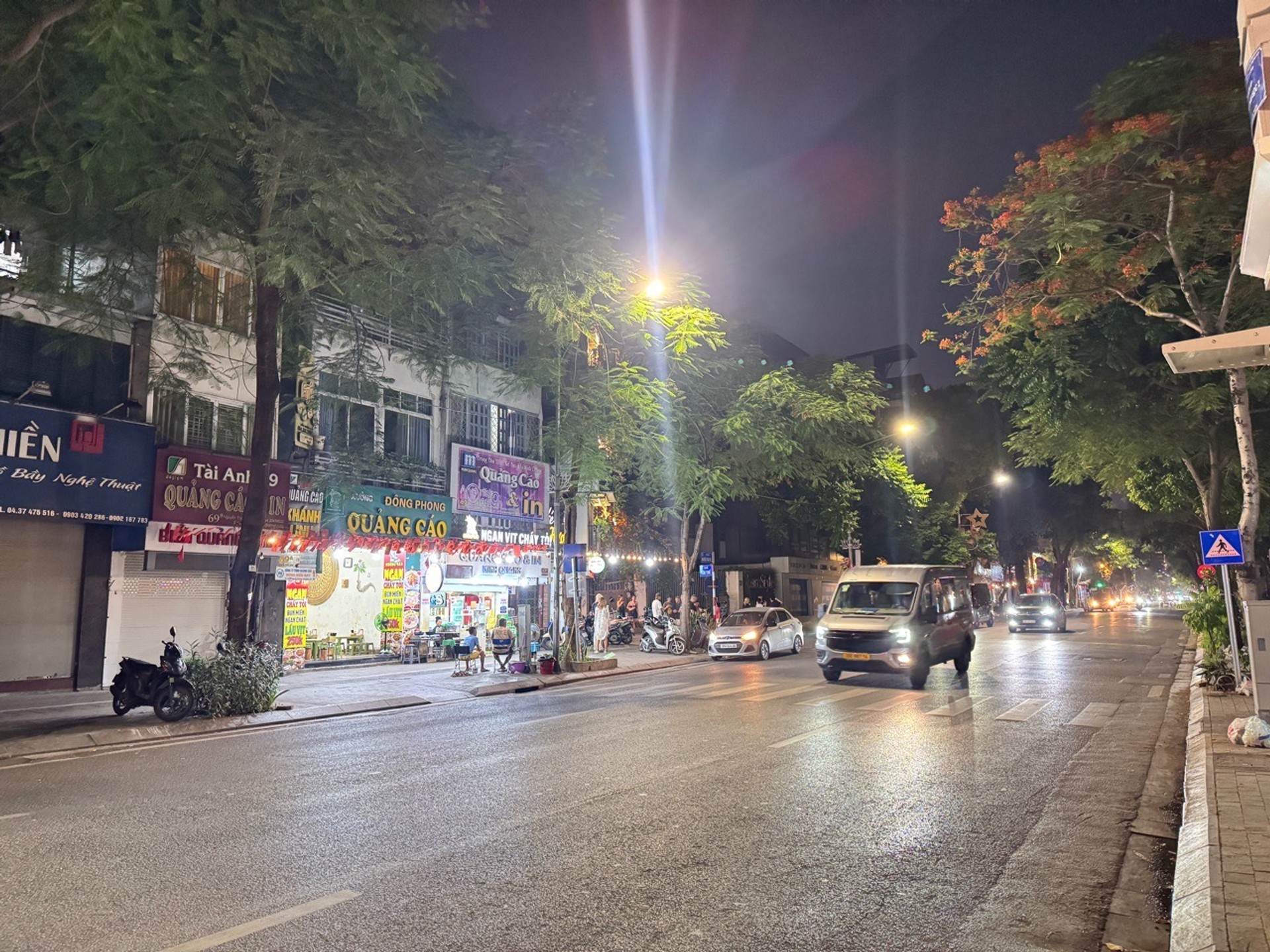Bán nhà mặt phố Nguyễn Thái Học, diện tích 28.2m2, mặt tiền 2.3m, pháp lý rõ ràng