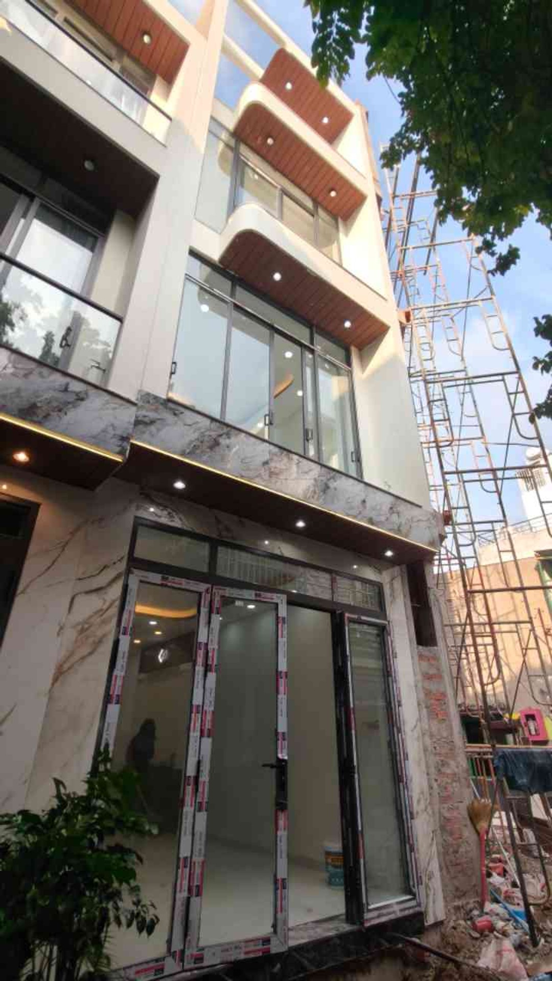 Bán nhà 5 tầng 40m2 khu Phú Thọ Hòa, nhà mới nội thất cao cấp
