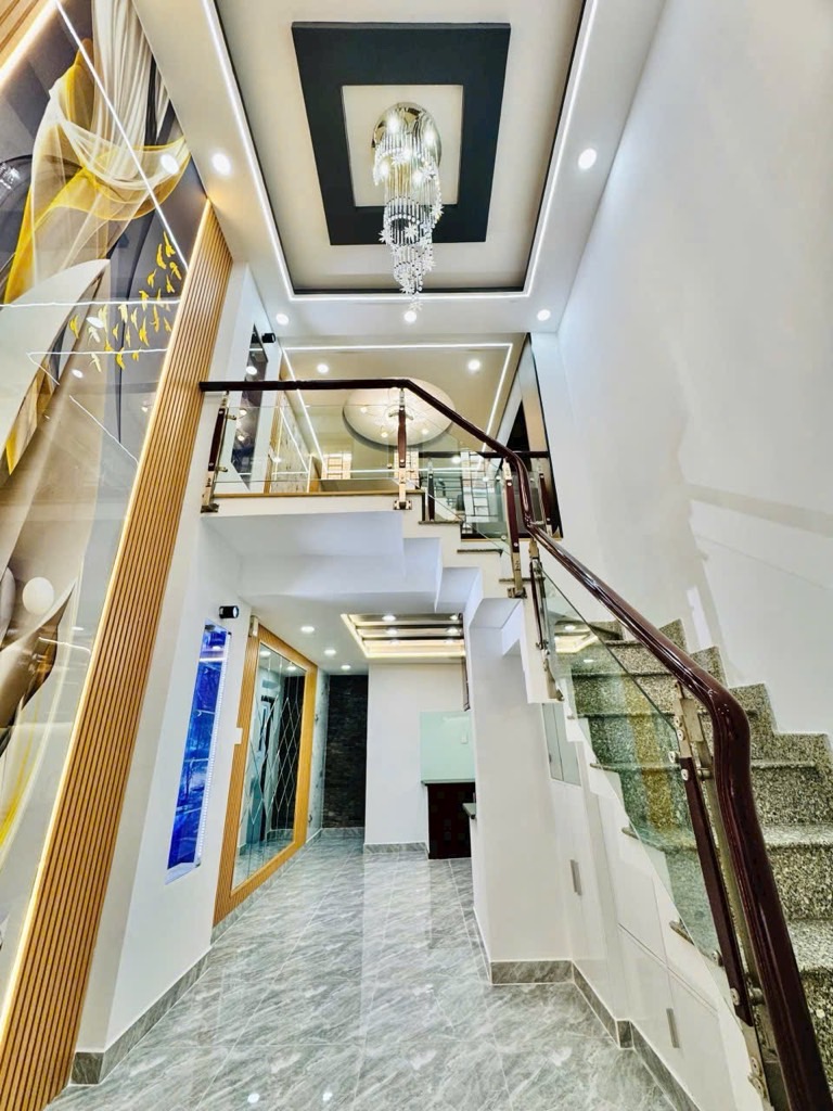 NHÀ ĐẸP PHÚ NHUẬN - 30M2 - CÁCH MẶT TIỀN 1 CĂN - HÀNG XÓM BÌNH THẠNH, QUẬN 1
