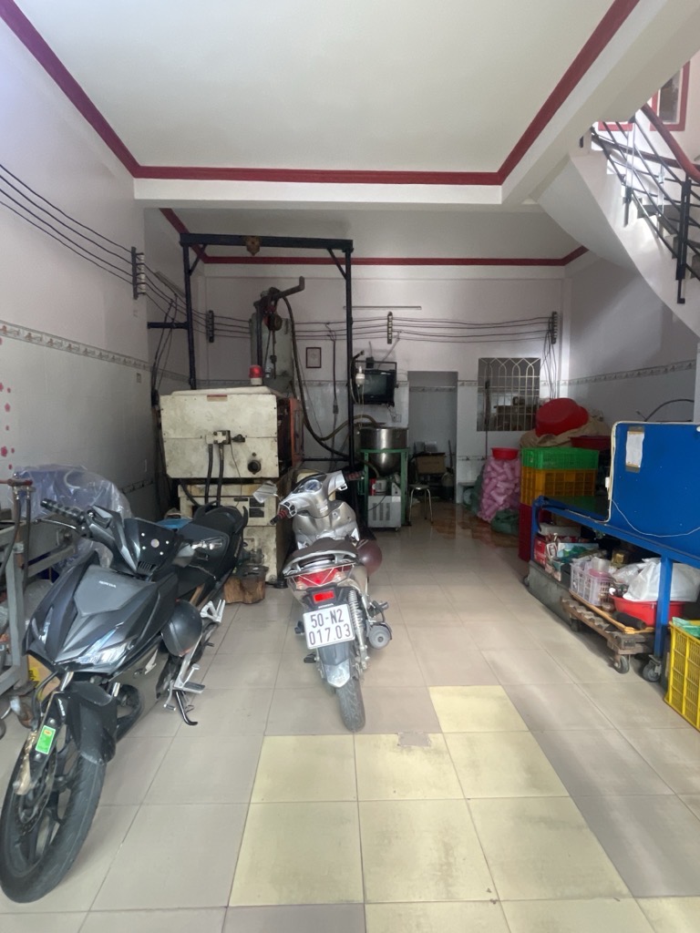 Bán nhà riêng 4 tầng Liên Khu 2-10, Bình Tân, mặt tiền rộng 6.1m